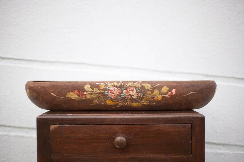 Vintage wooden basket, wooden basket with flower patterns, hand painted signed, kitchen, fruit bowl