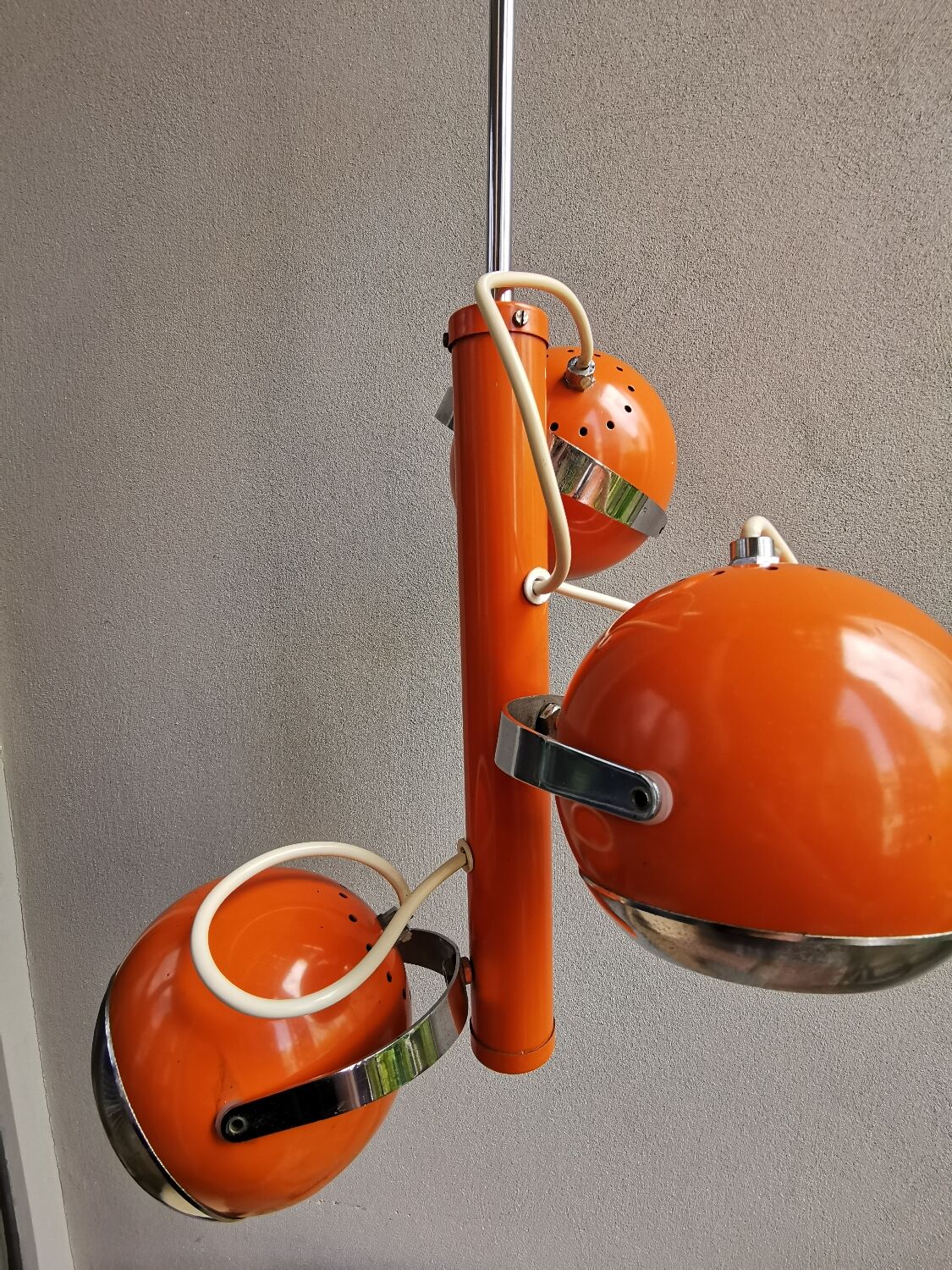 Vintage Space Age 70s Pendant Light – 3 Adjustable Spotlights – Orange