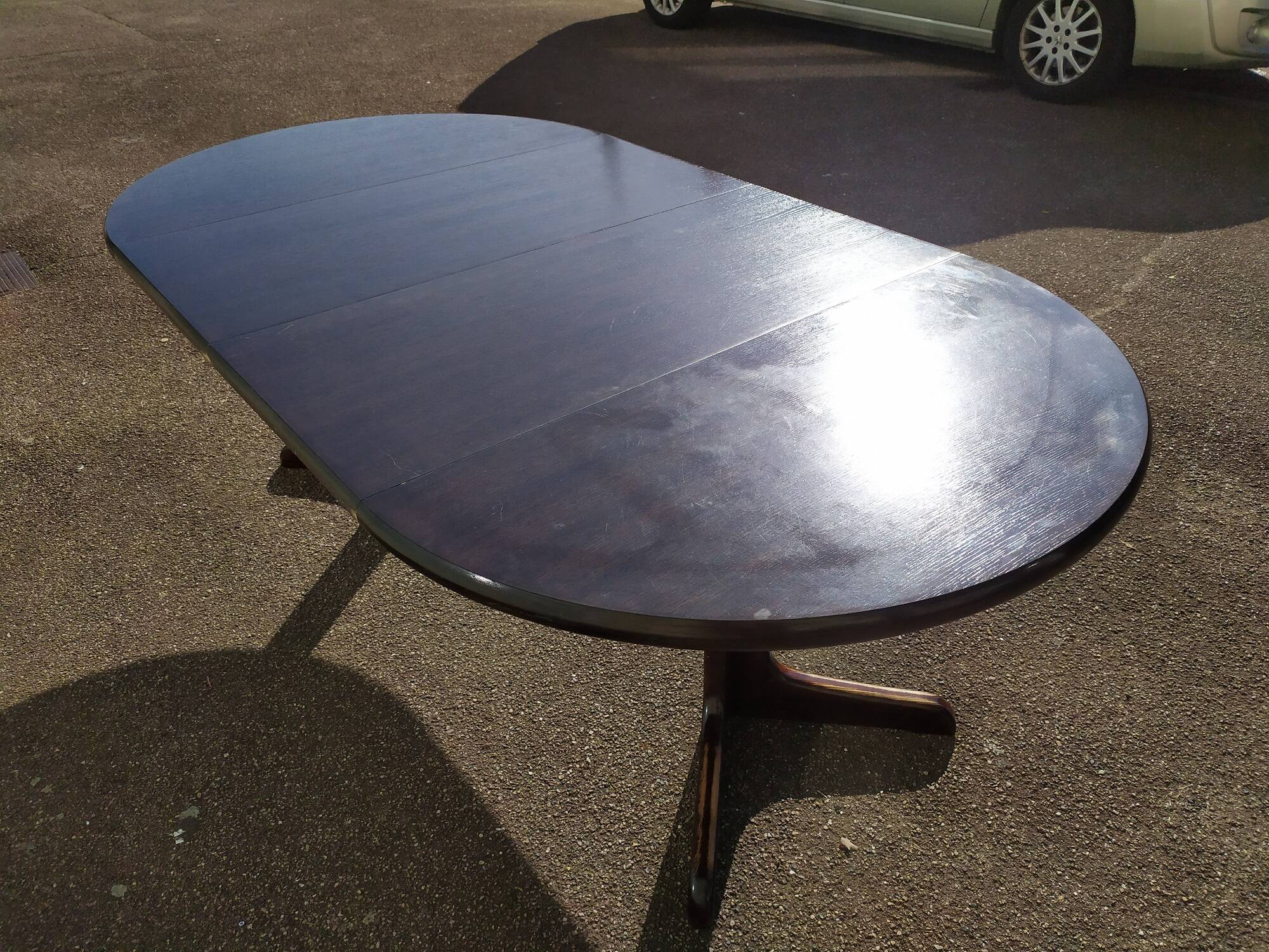 Round extendable wooden table - year 1960 - 110cm to 210cm