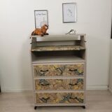 Changing table