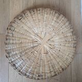 Wicker basket with lid