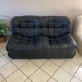 Kashima 2-seater sofa in black leather Michel Ducaroy, 1970