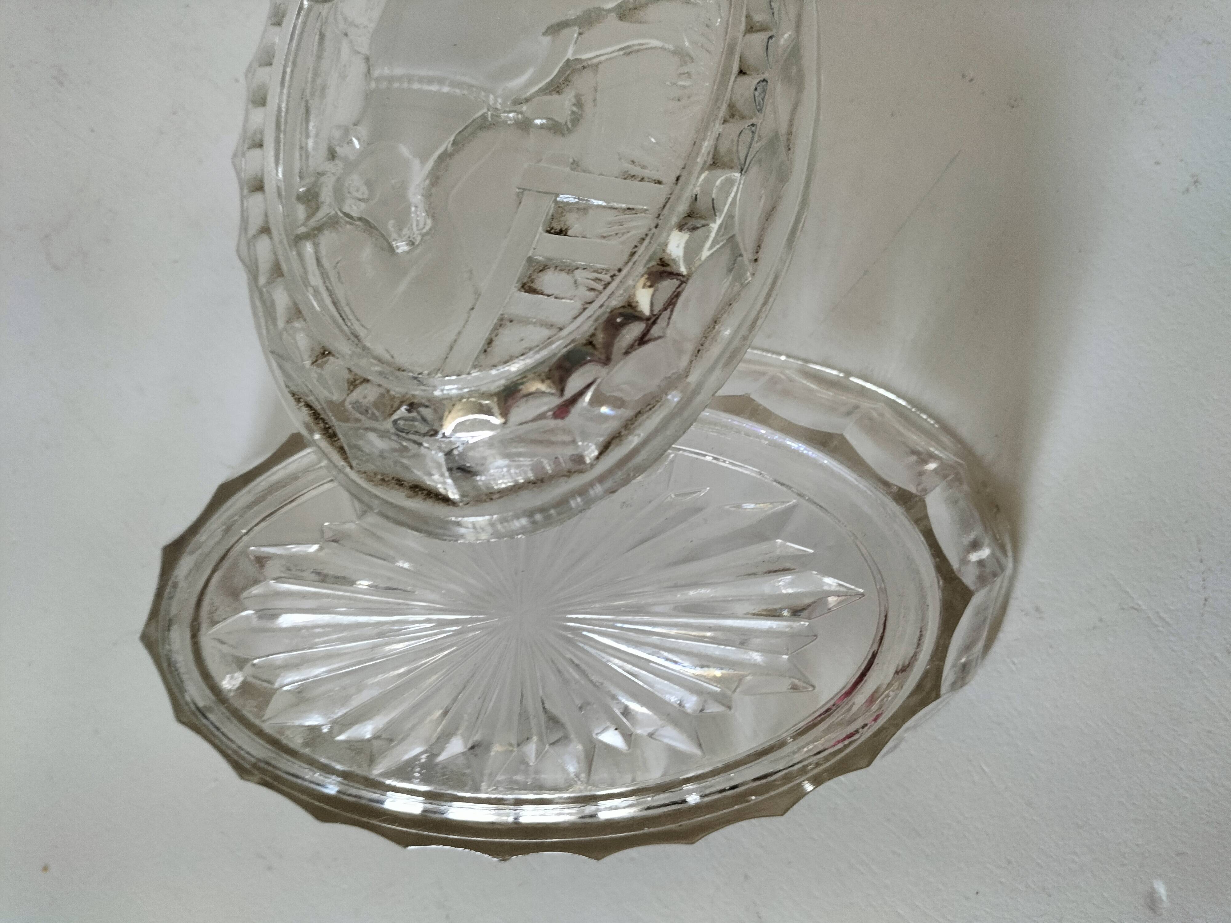 Beurrier vintage en verre pressé décor vache