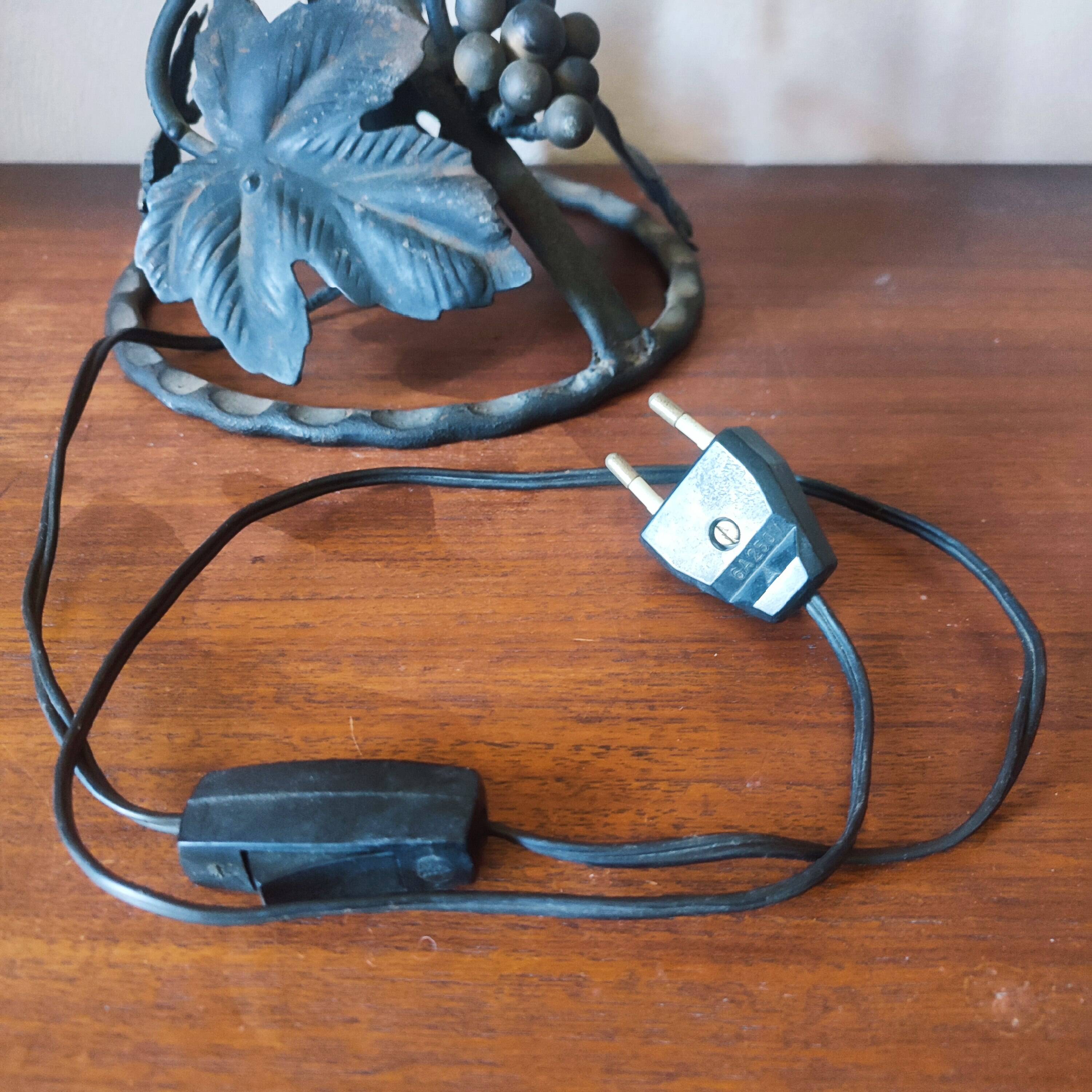 Art Nouveau table lamp