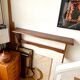 Banc en bois foncé