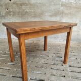 Dining table extendable