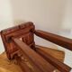 Tabouret brutaliste en bois