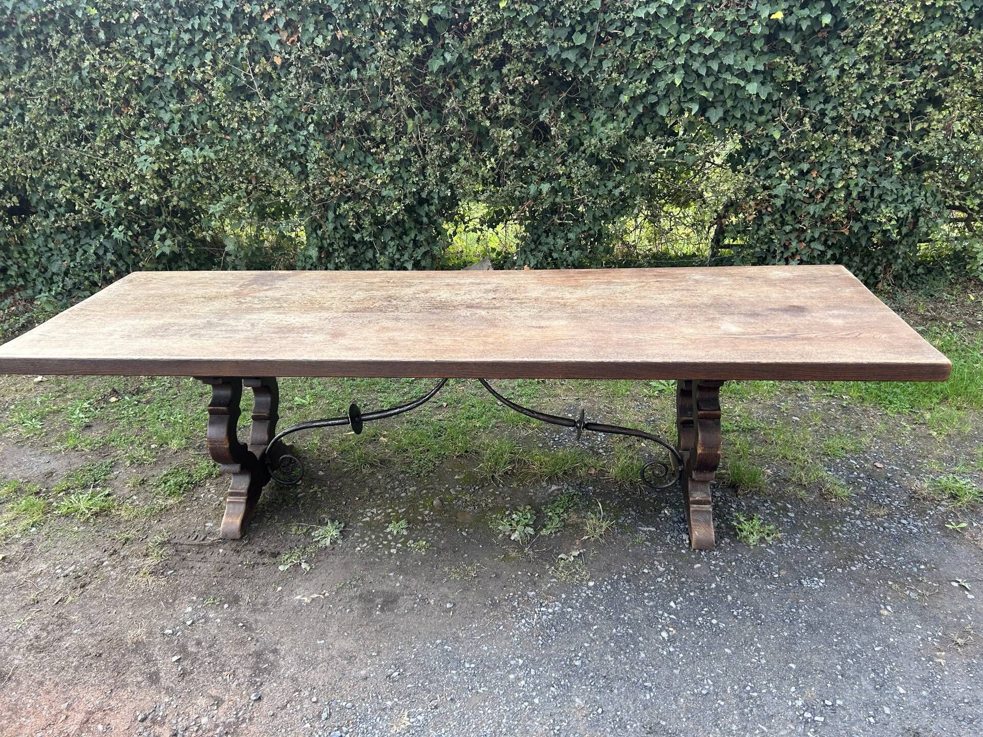 Grande table ancienne de style baroque Espagnol