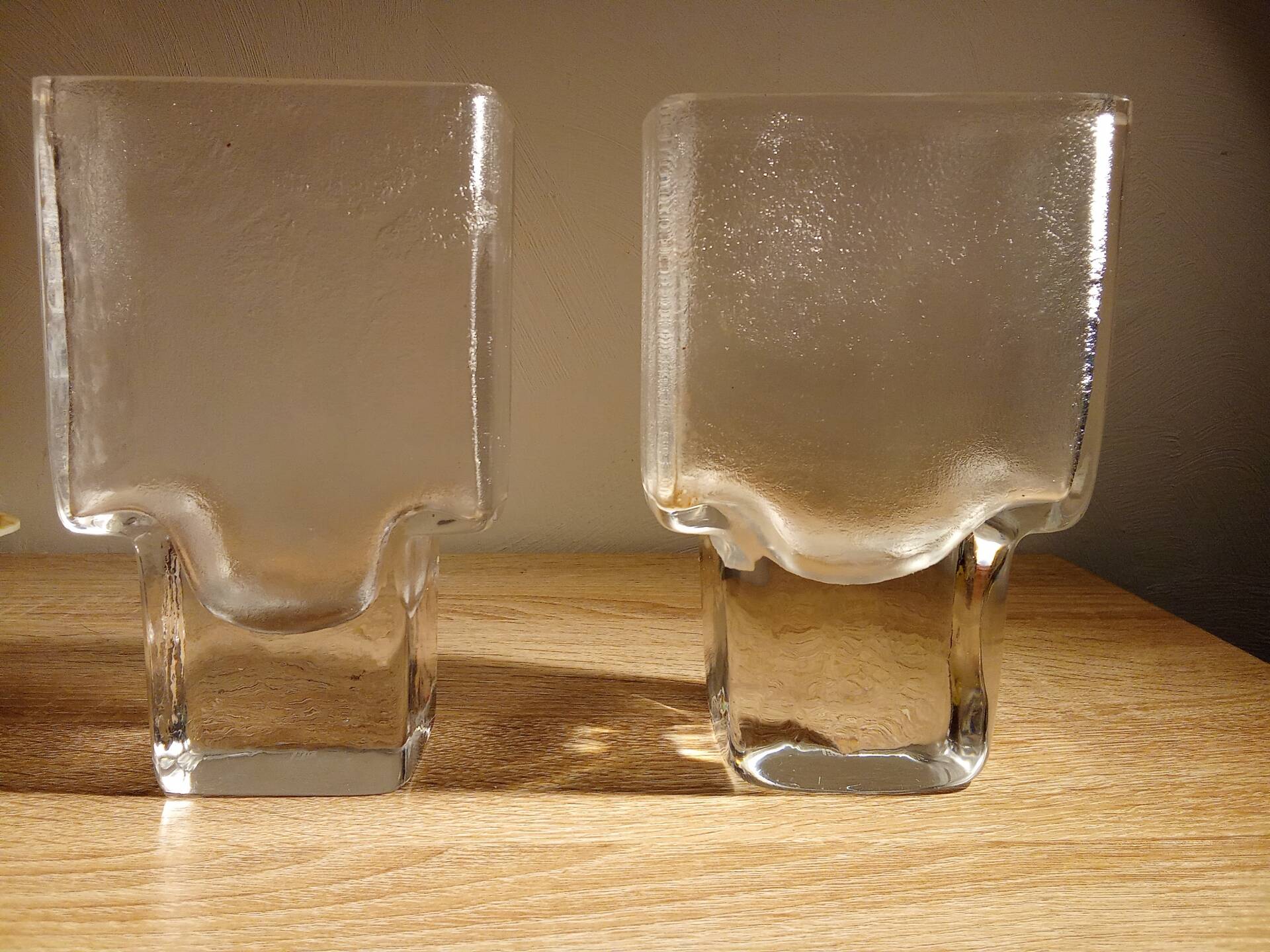 Paire de vases Riedel
