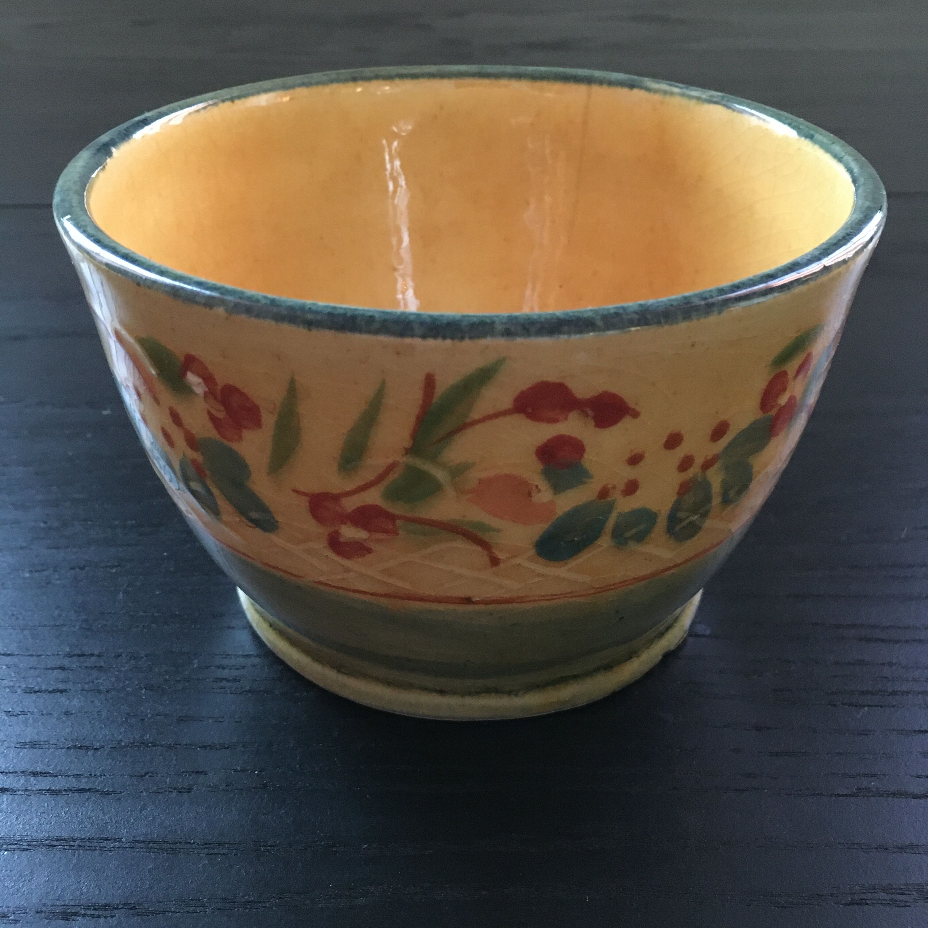 Lot 3 Provençal bowls