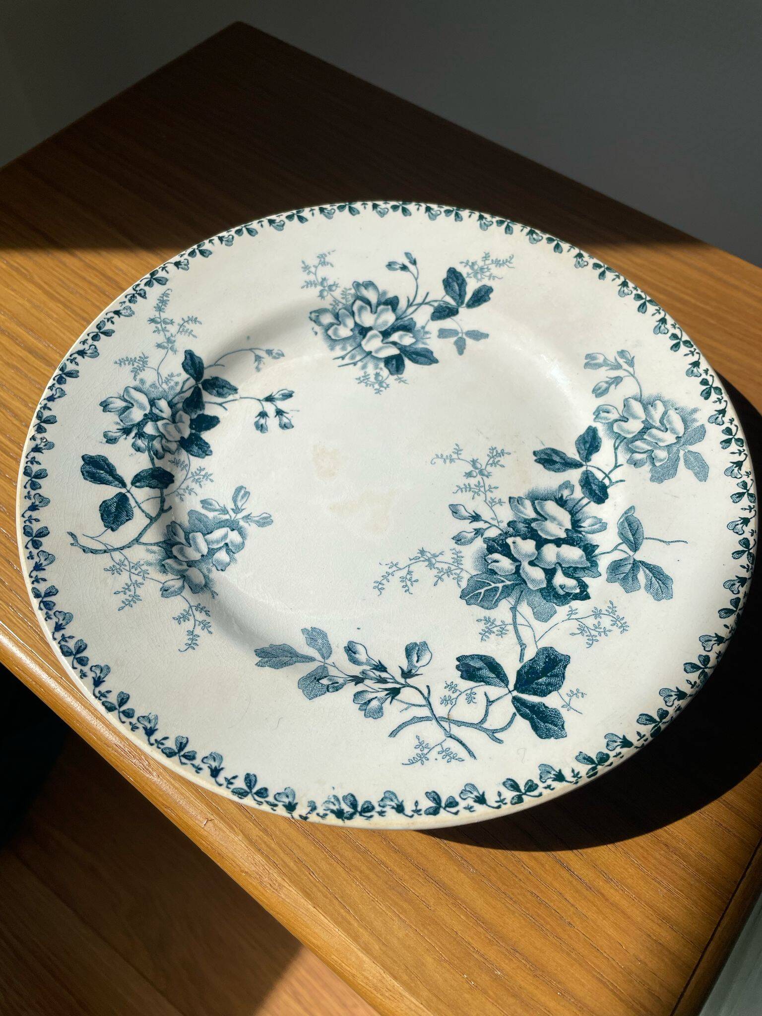 Old presentation dish, ironstone