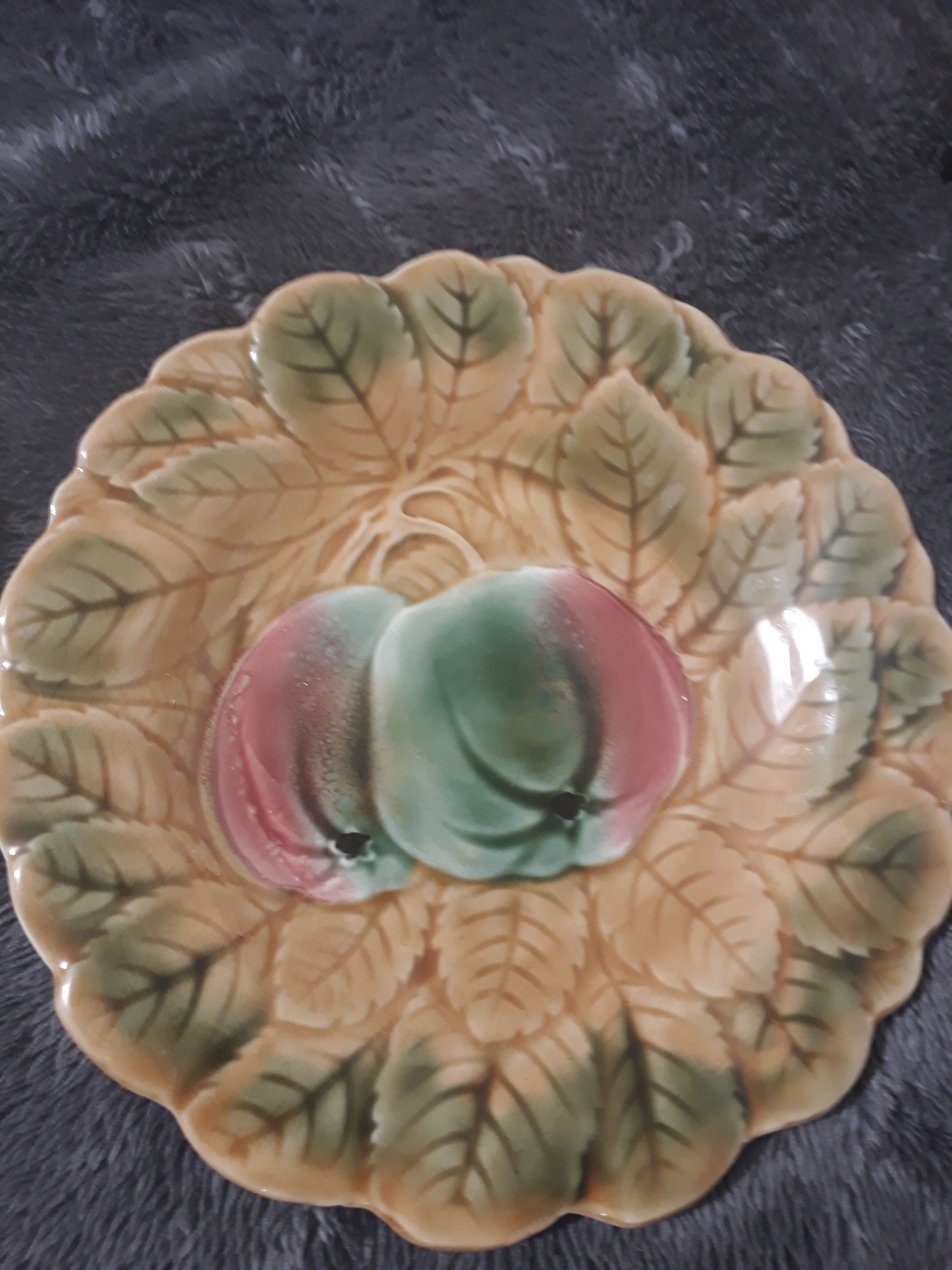 4 plates dessert decor fruits, satitle slurry of Sarreguemines, early twentieth century