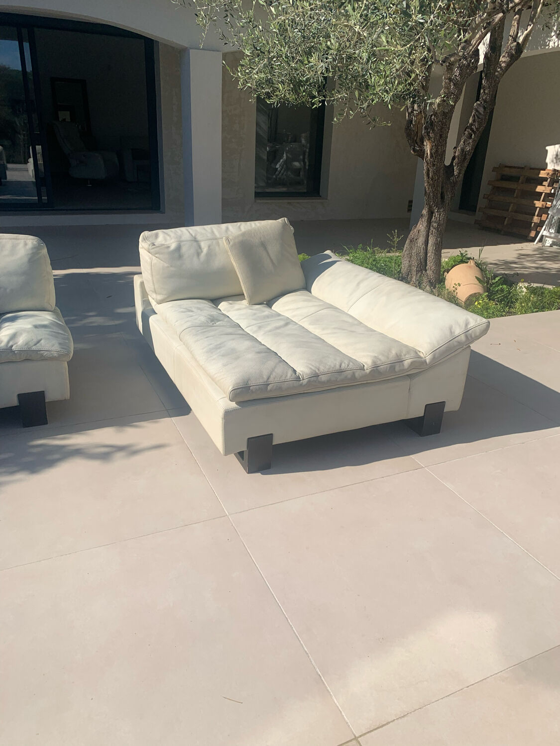 Casanova leather sofa