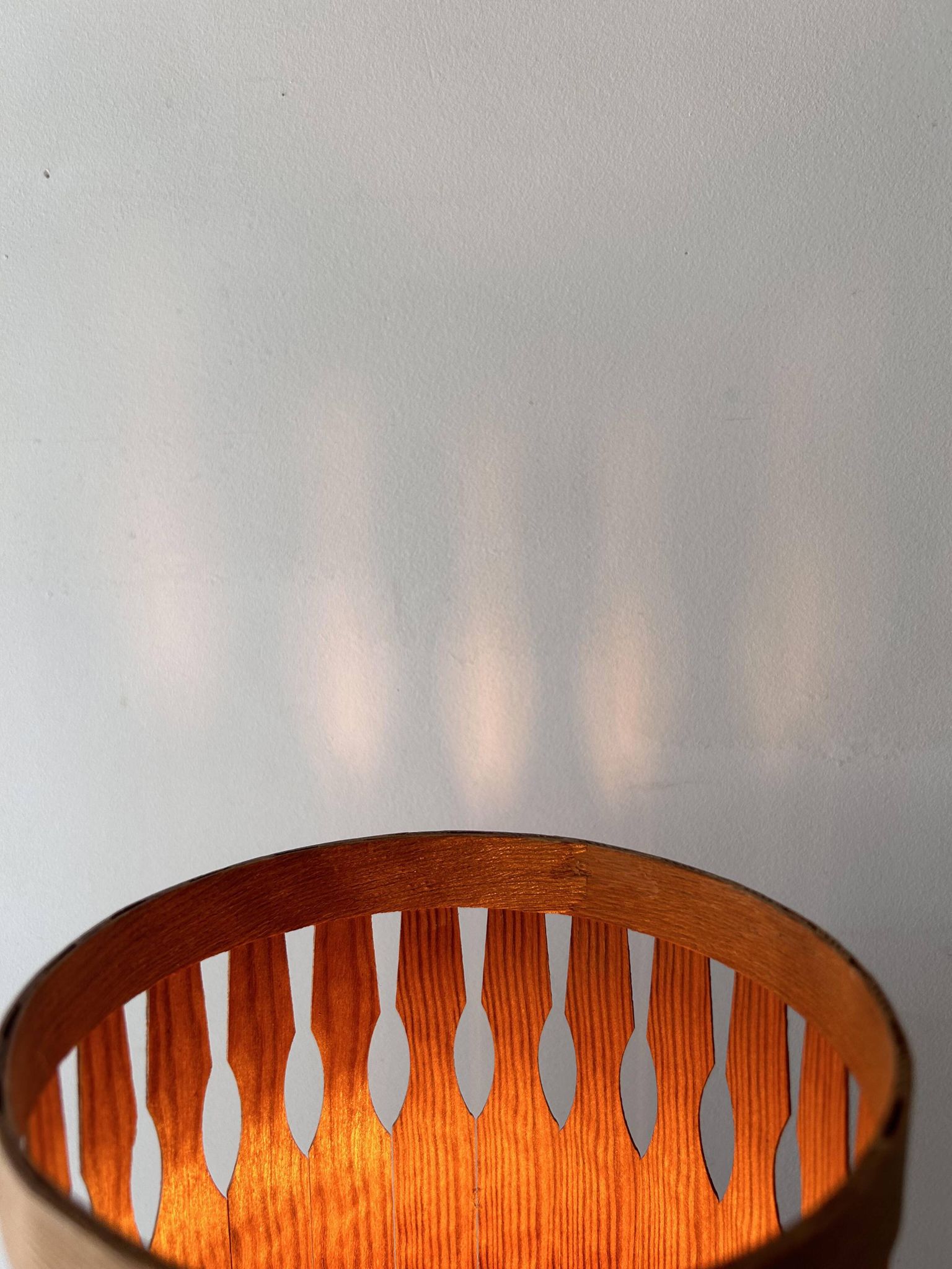 Lampe de table en lamelle de pin, Suède 1970