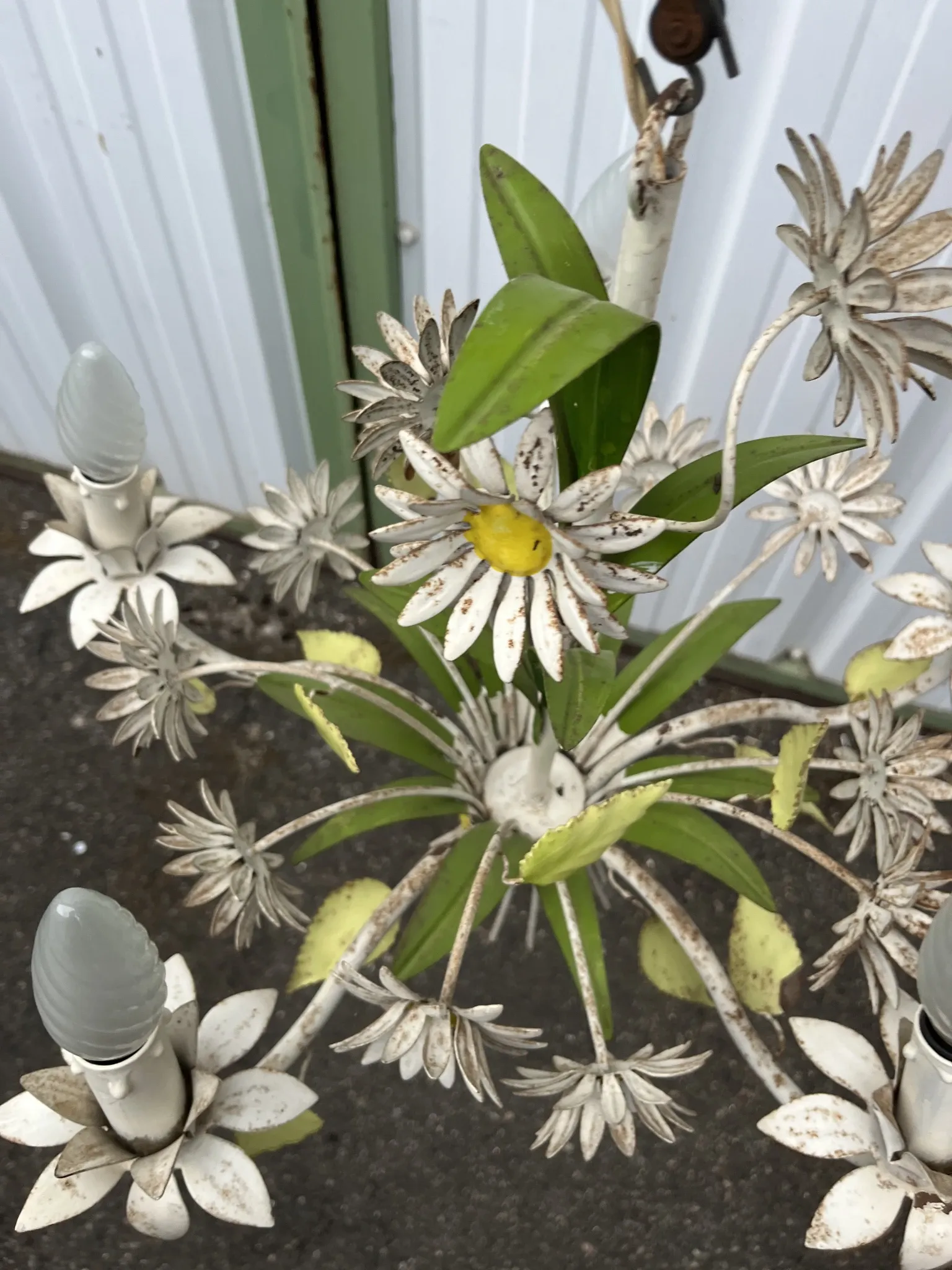 Large antique painted tin chandelier - Floral decoration with daisies and foliage.
