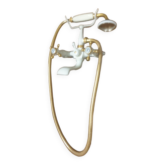 Bathtub faucet