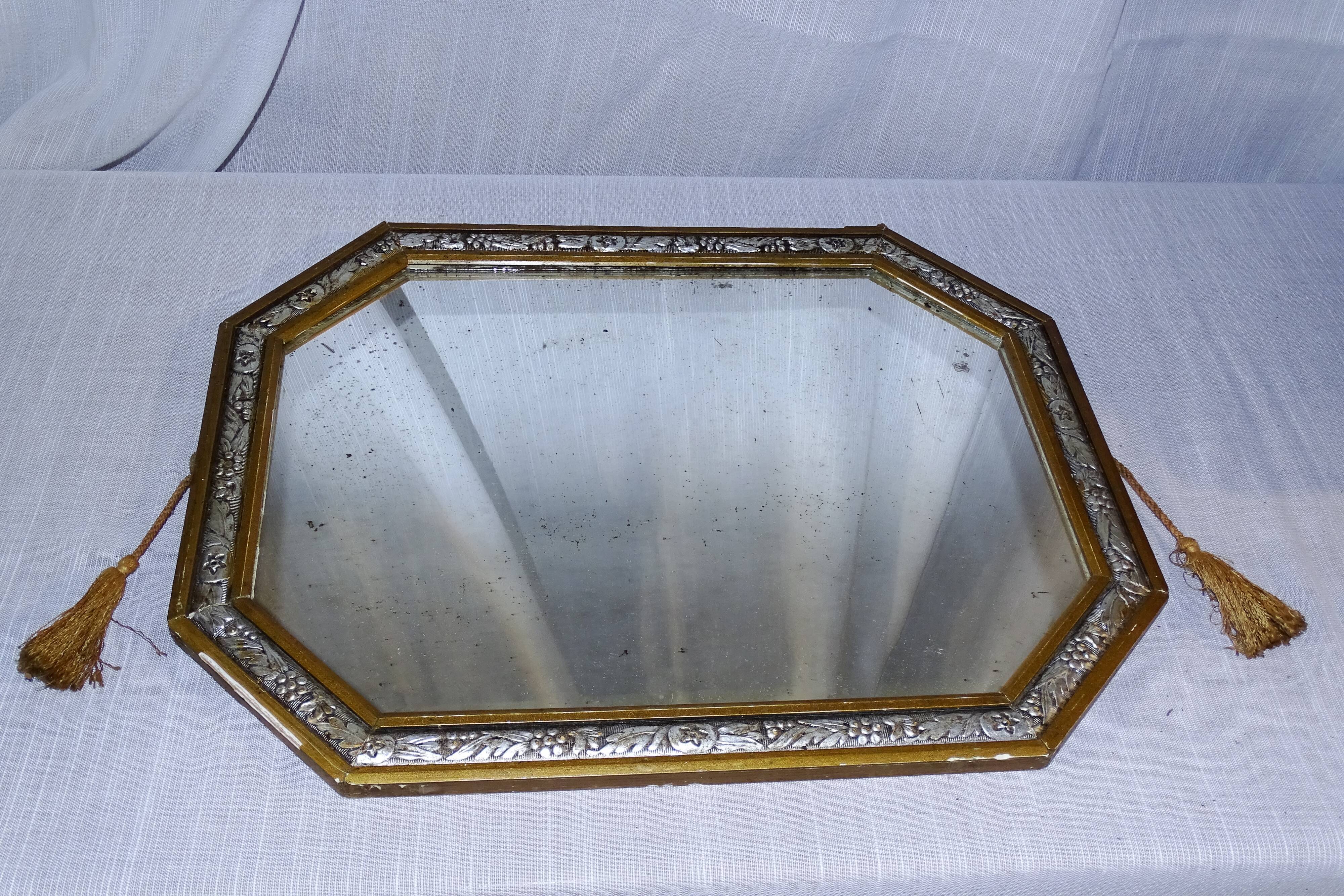 Antique mirror art deco