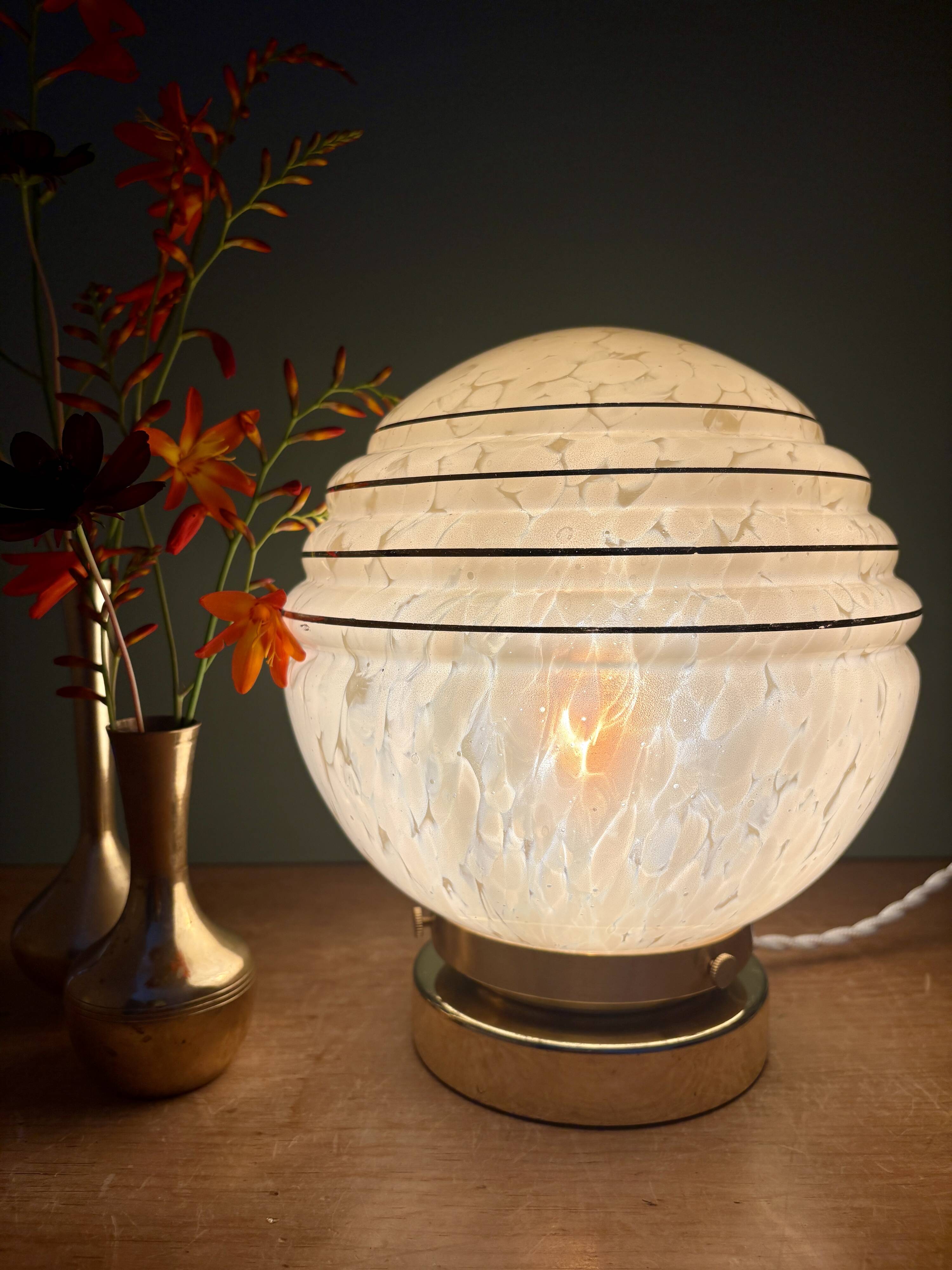 Vintage art deco globe table lamp in yellow and gold Clichy glass