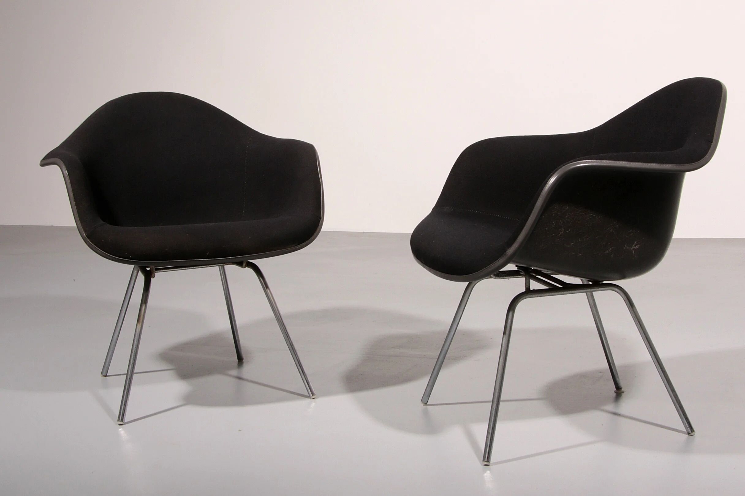 Dining chairs by Charles Eames and Ray Eames Model Dax 1970