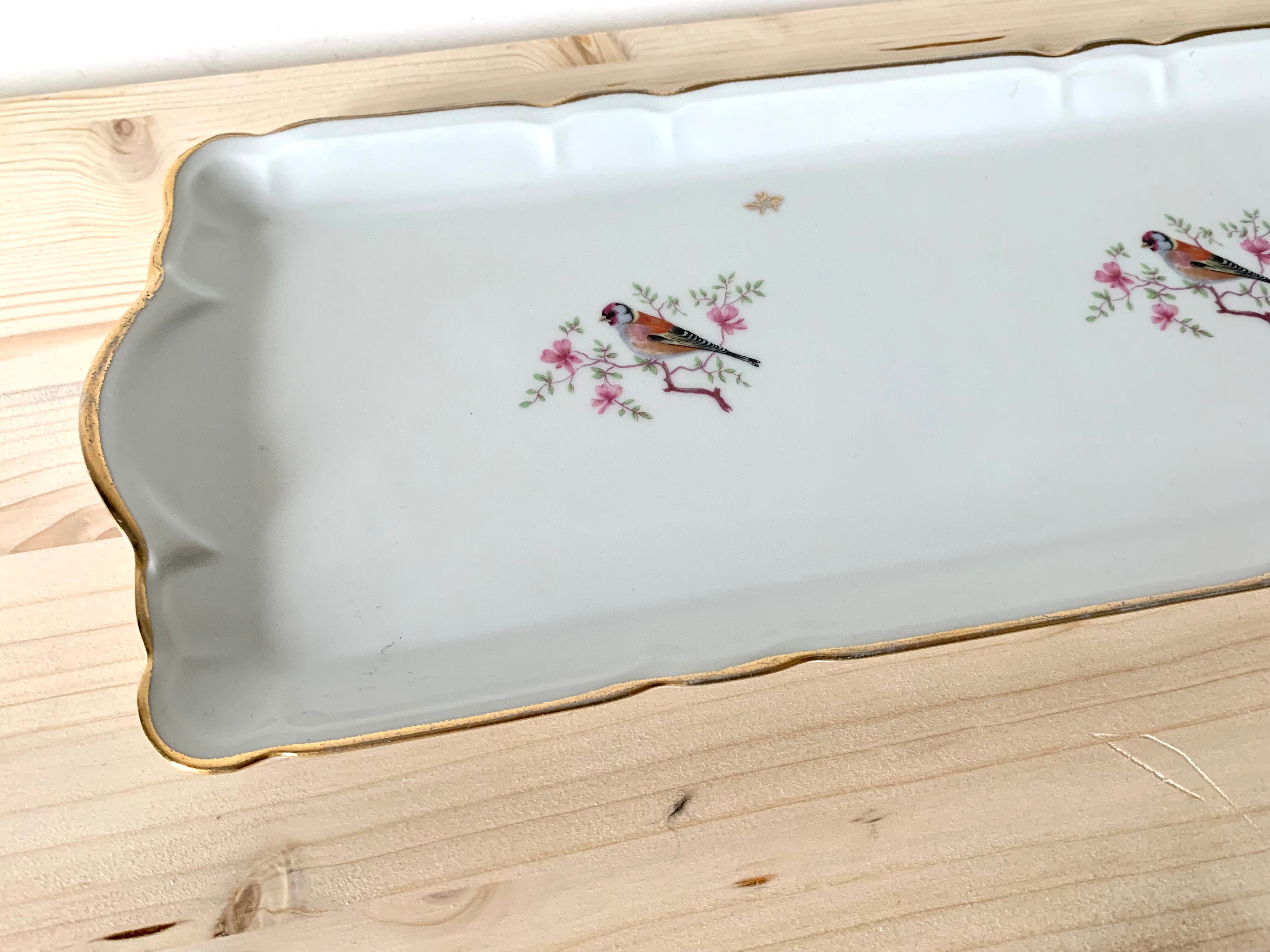 Vintage porcelain cake dish