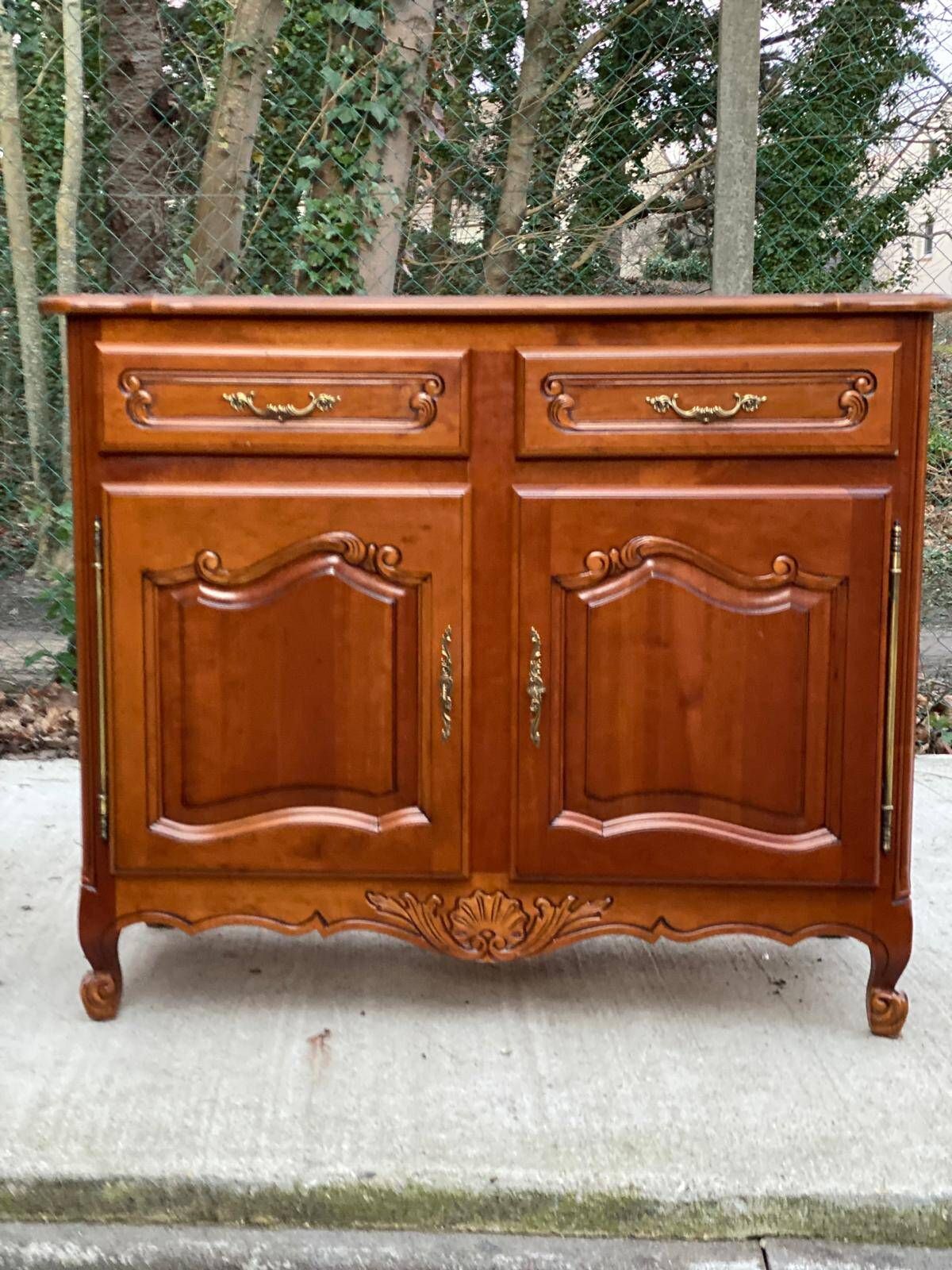 Louis XV buffet in cherry wood and shiny marquetry with 2 doors and 2 drawers