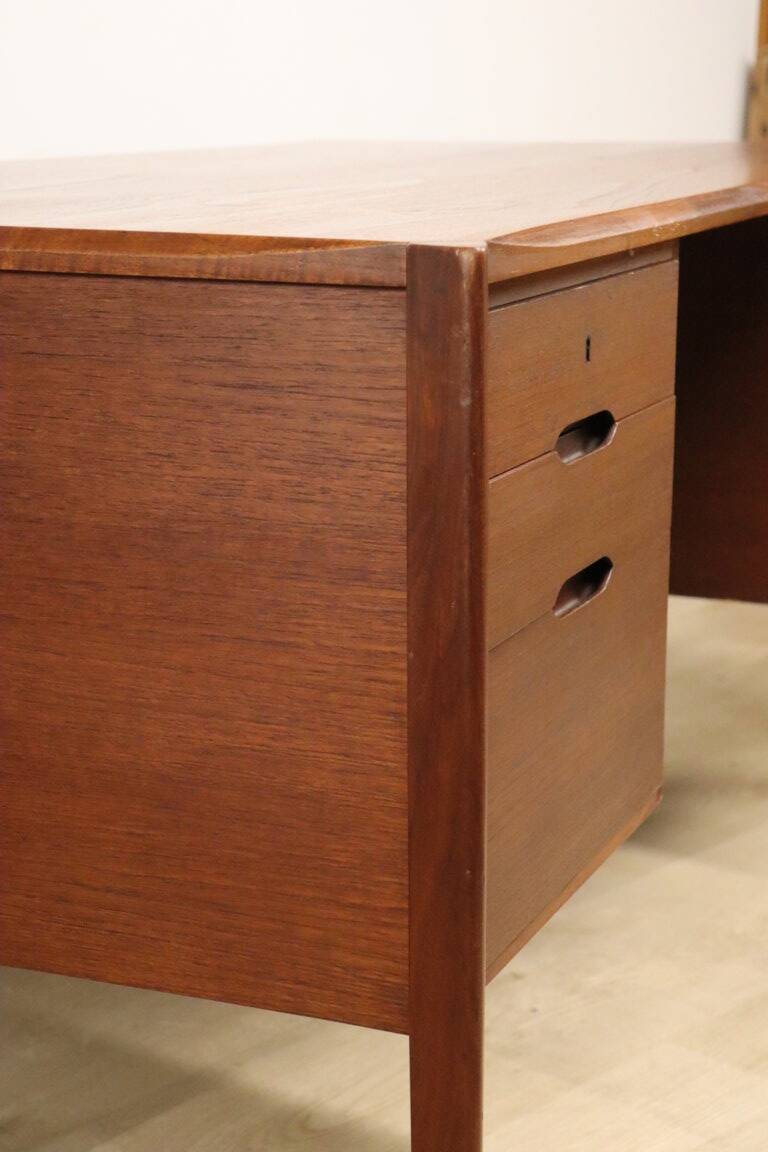 Vintage desk by Wilhelm Renz in double-sided teak, 1960s