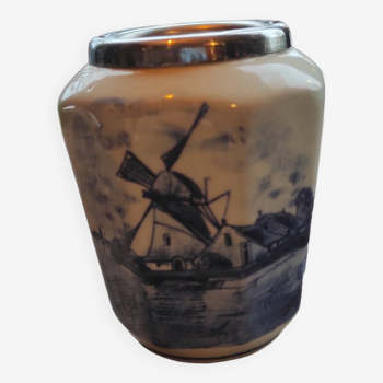 Petit vase Delft à décor de moulin à vent