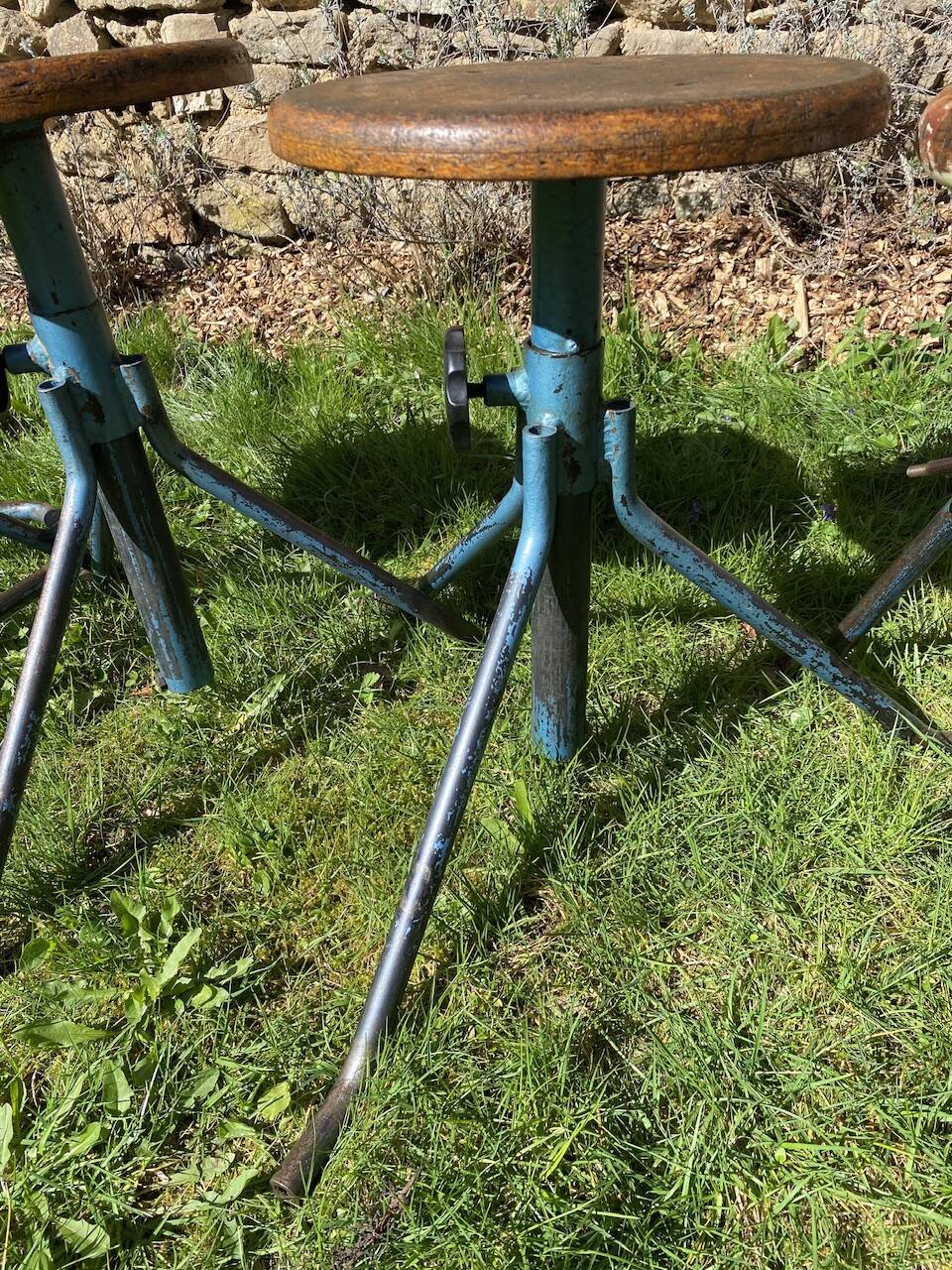 6 adjustable industrial workshop stools, 50s/60s