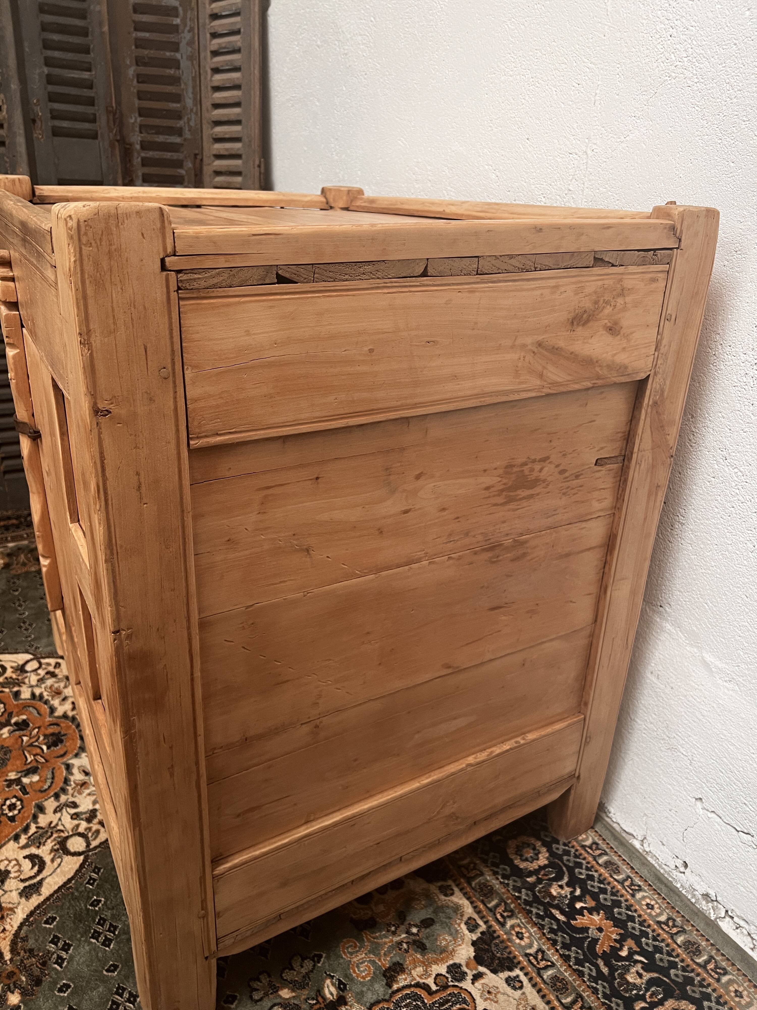 Old pantry in Pitch pine - early 20th century