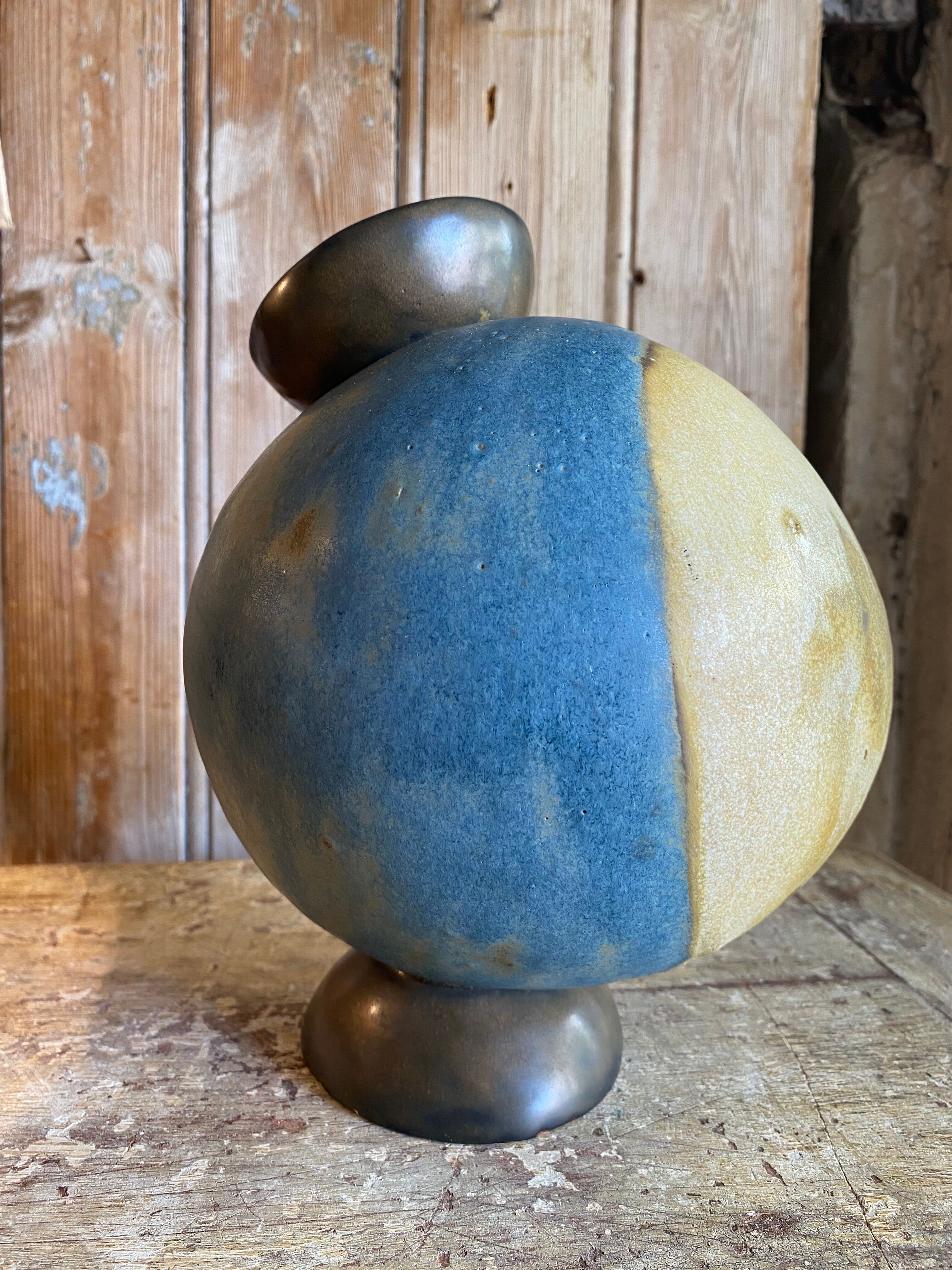 Ceramic vase