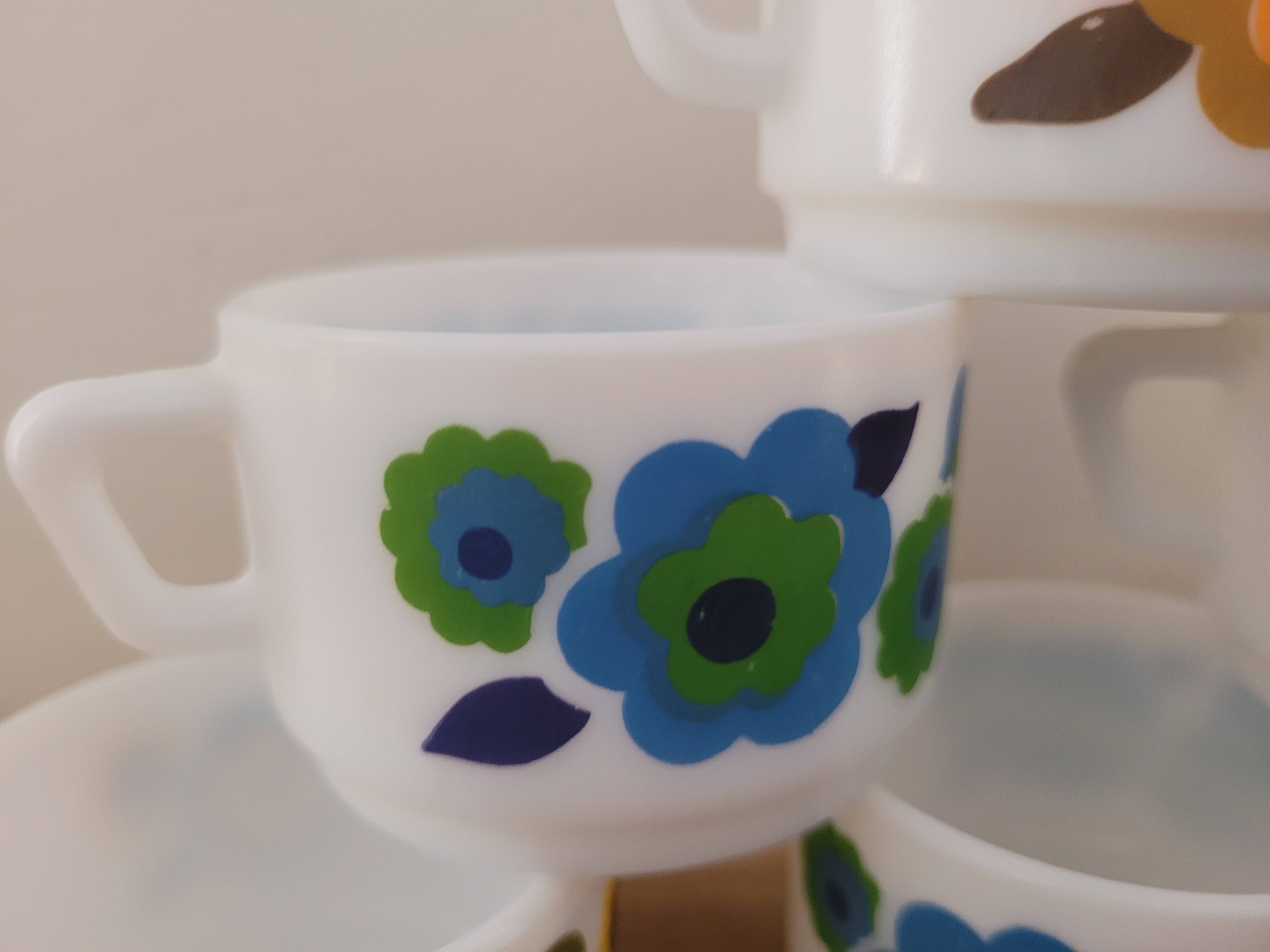Six cups 70's