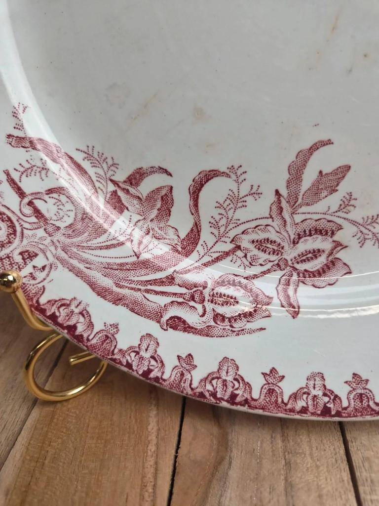 Round antique Saint-Amandoise plate – Iris model – Earthenware