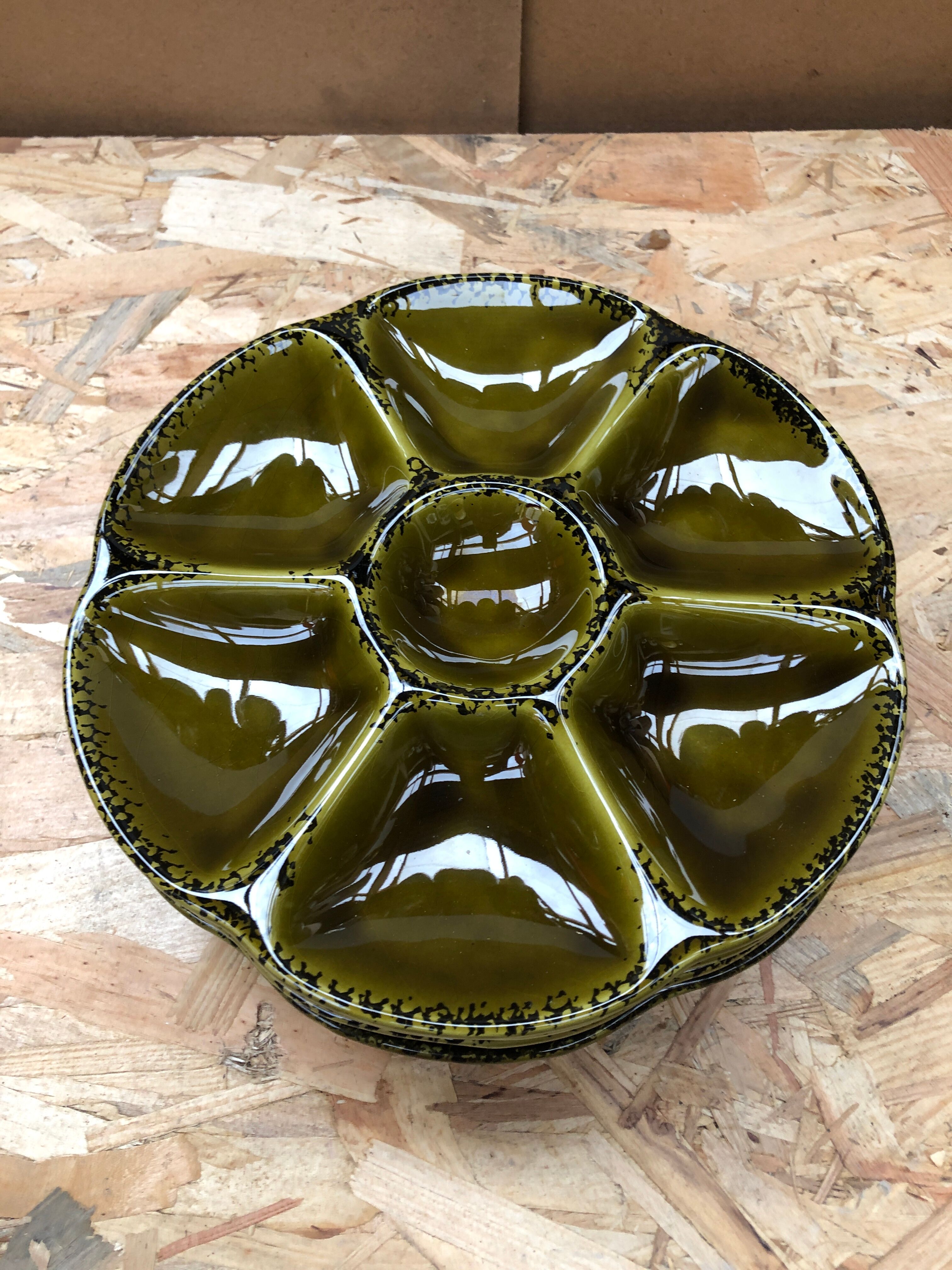 Set of 6 old vintage green ceramic Gien oyster plates