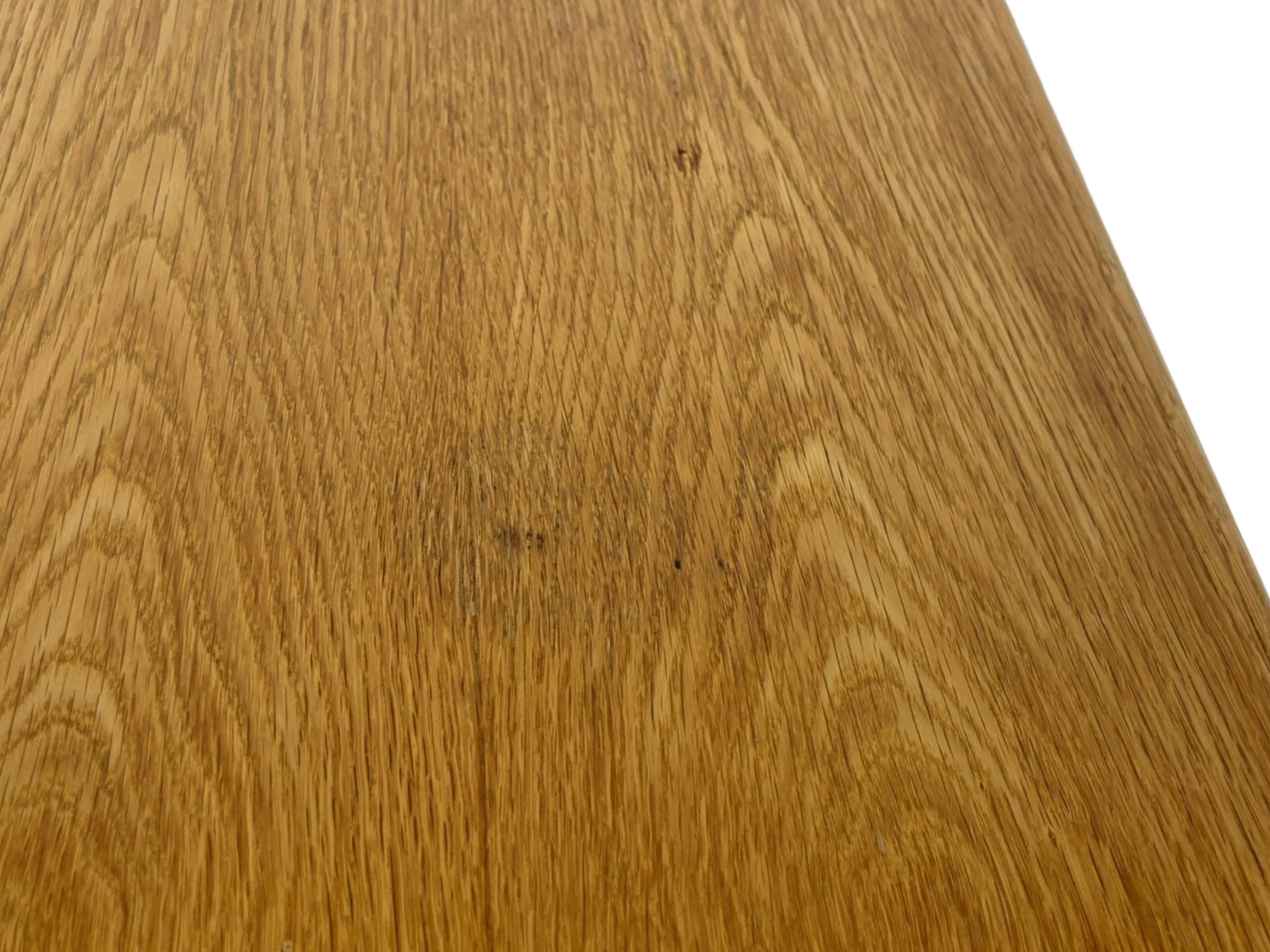 Table basse carrée minimaliste en chêne, années 70