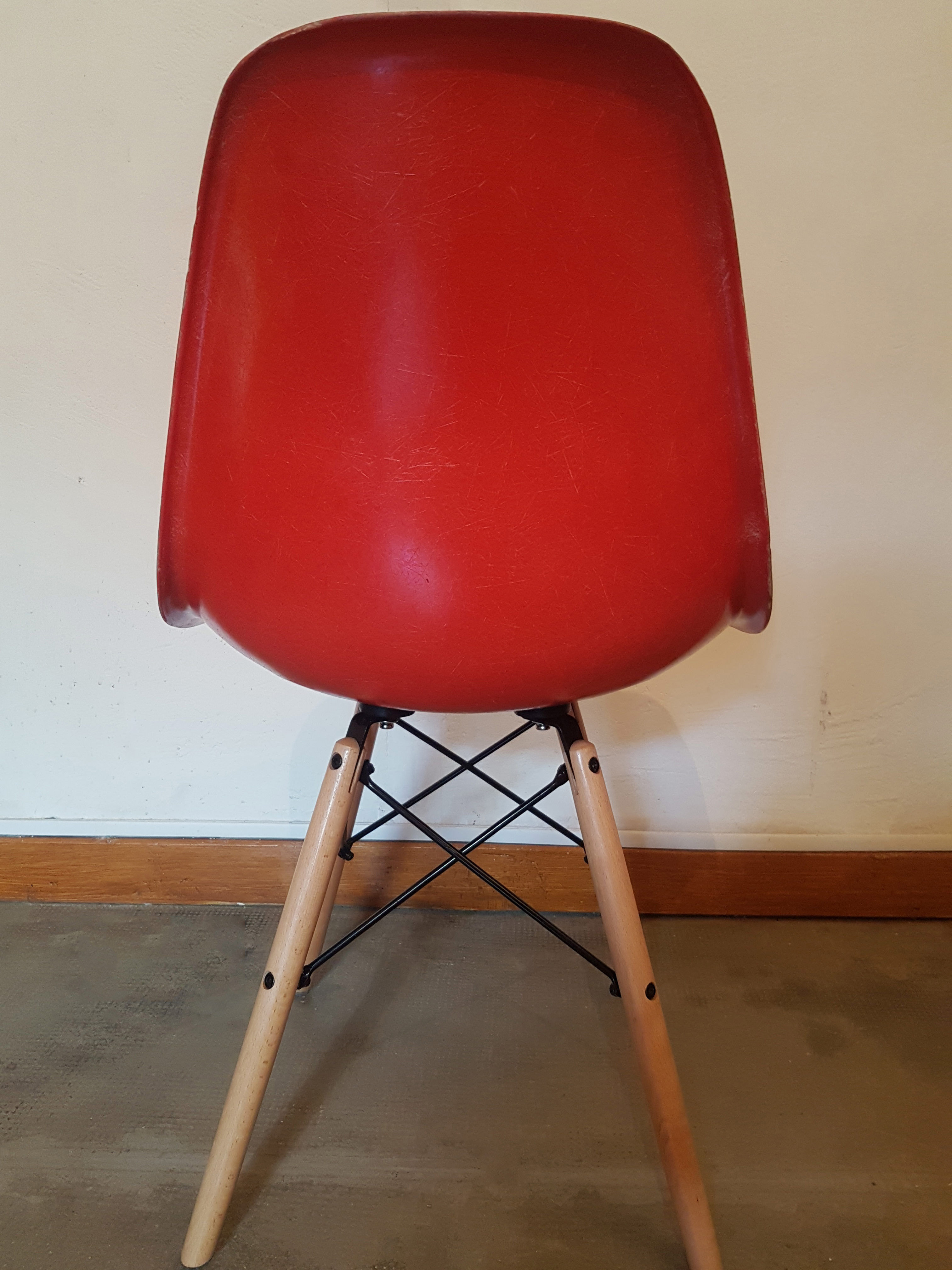 4 DSW chairs by Charles and Ray Eames for Herman Miller