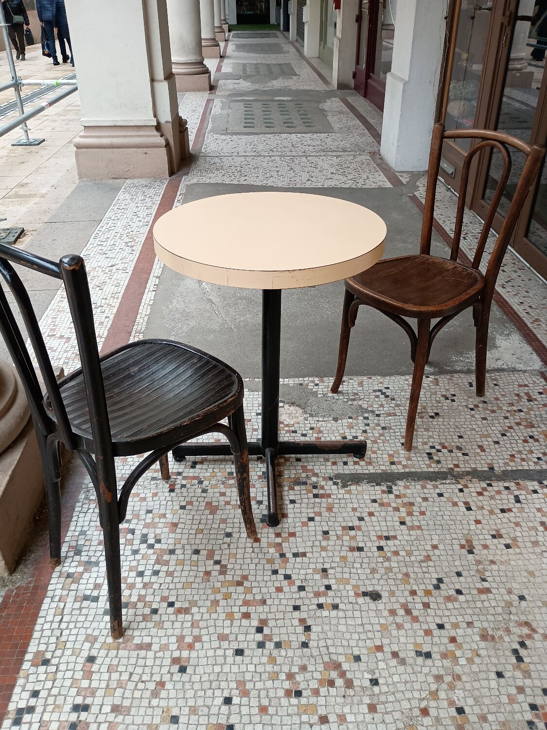 Bistro table