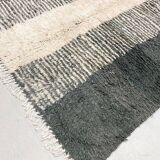 Traditional handmade Azilal rug size 150 x 250 cm