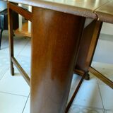 English mahogany folding gateleg table