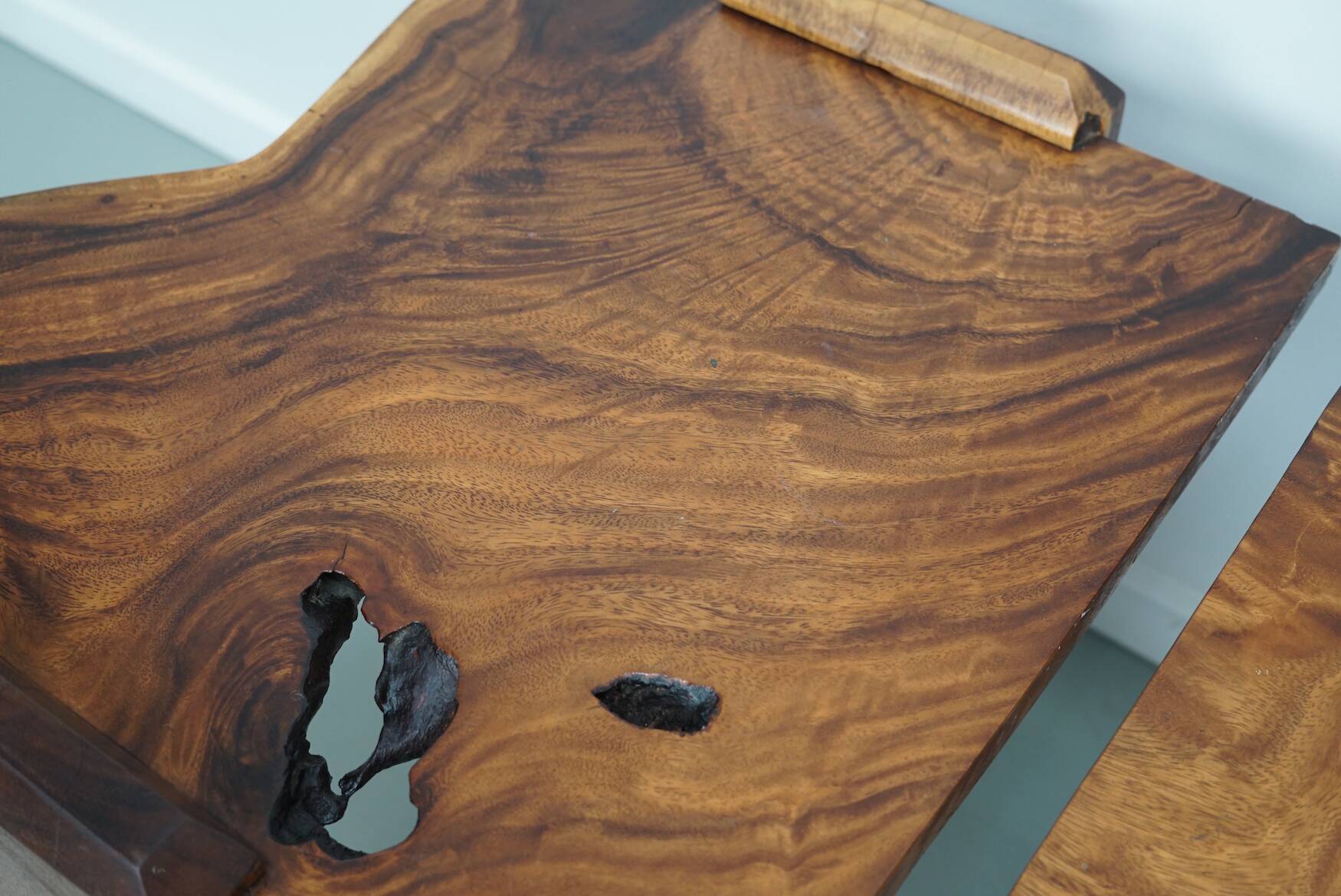 Pair of Vintage Natural Coffee Tables in Walnut, ca 1970/1980