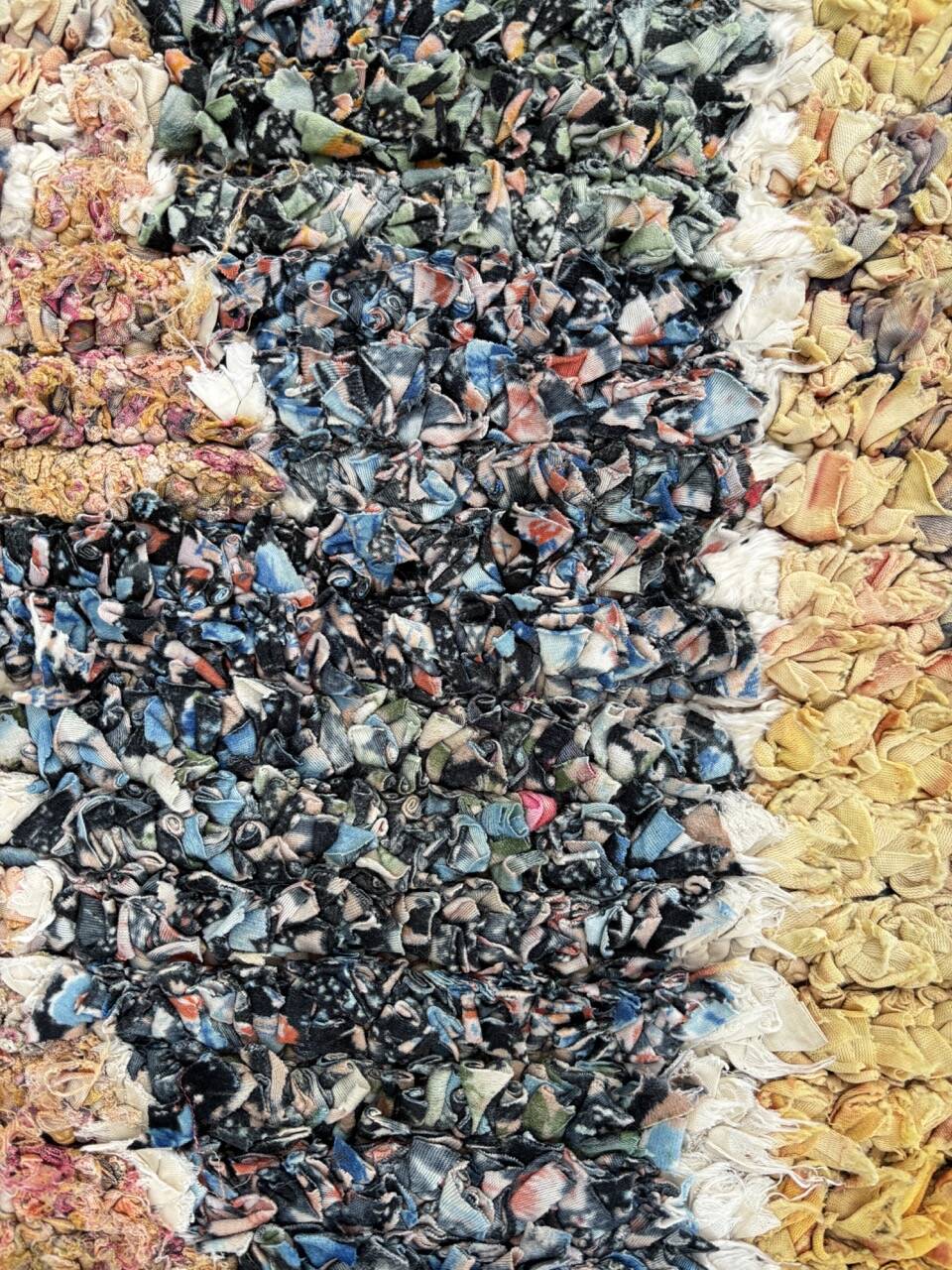 Boucherouite Moroccan Berber rug - hand-woven with recycled fabric scraps - 90x205 cm