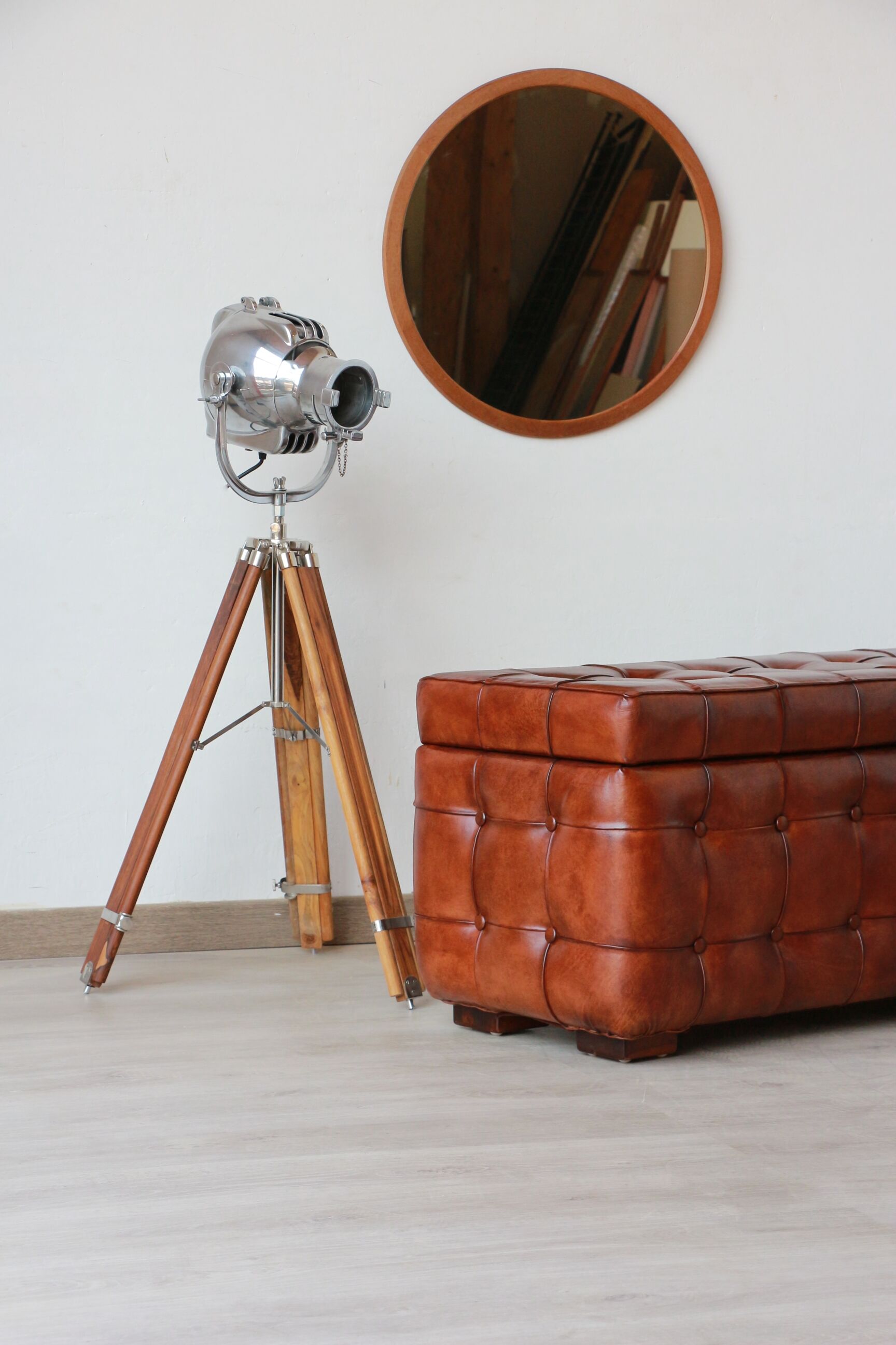 Chesterfield-style leather chest - "Jack" model - Olivier de Schrijver