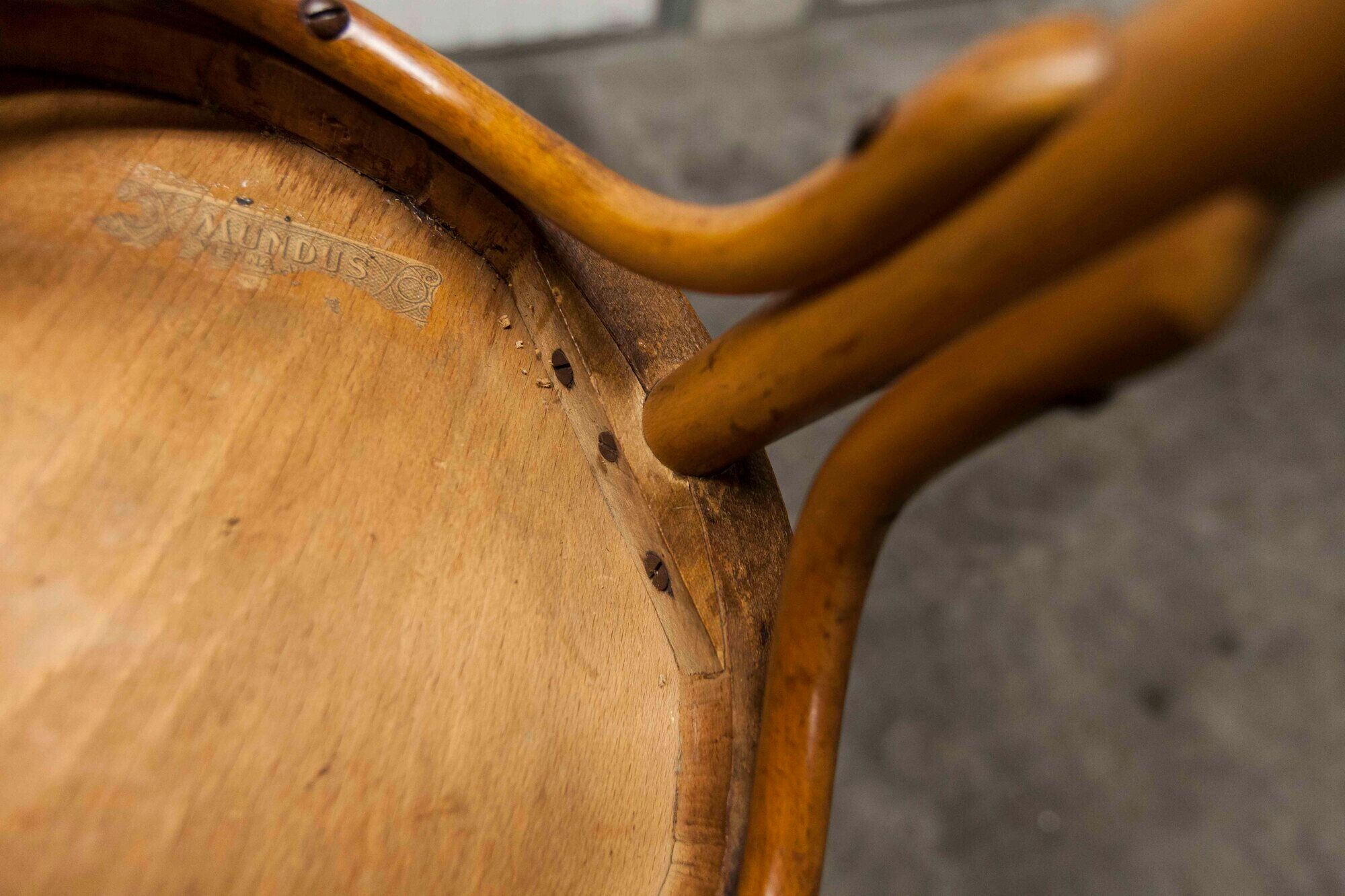 Mundus Vienna Austria 1910 curved wood bistro chair