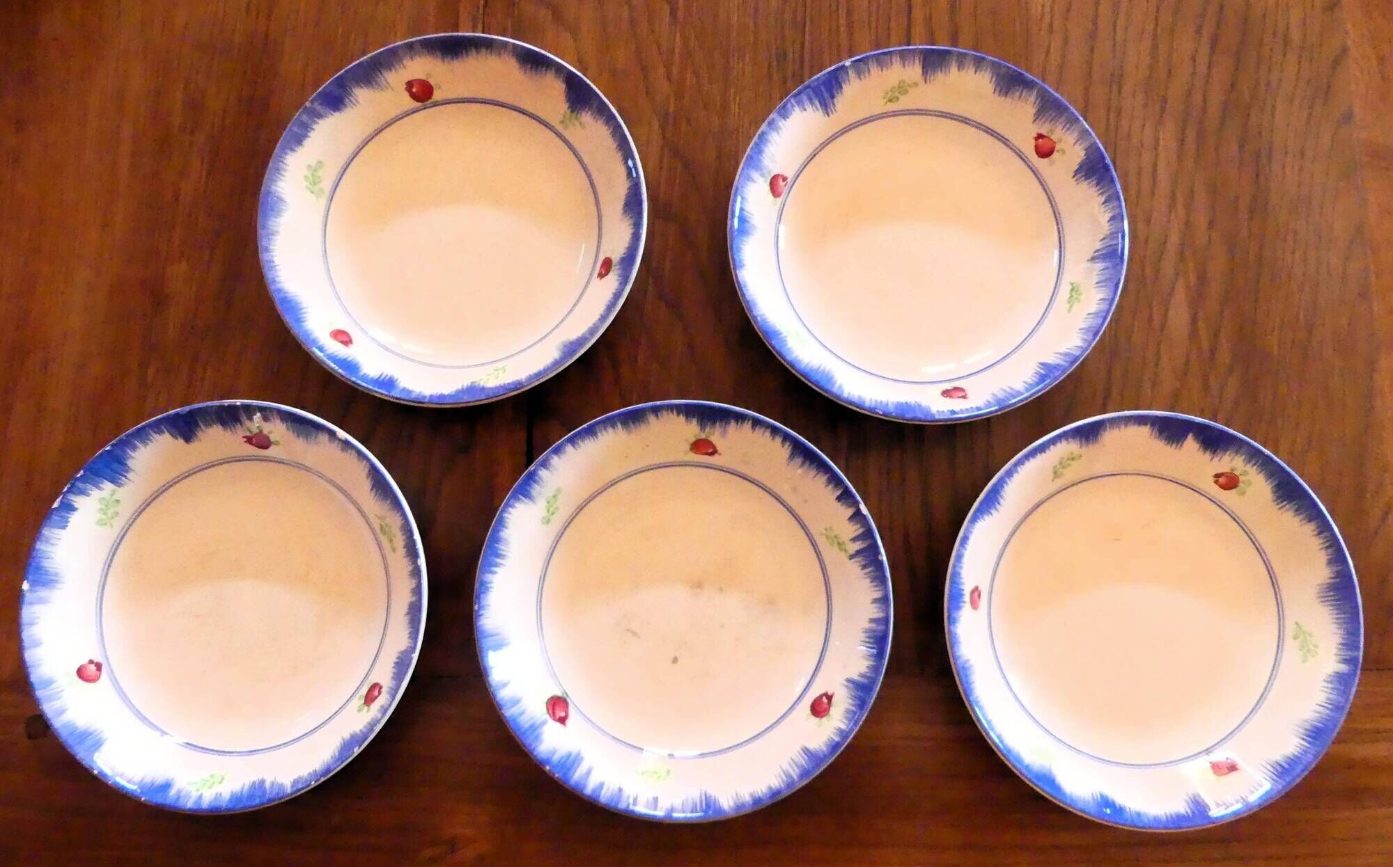 Service of 53 pieces from Gien, model "Bagatelle" (plates, dishes, salad bowls)