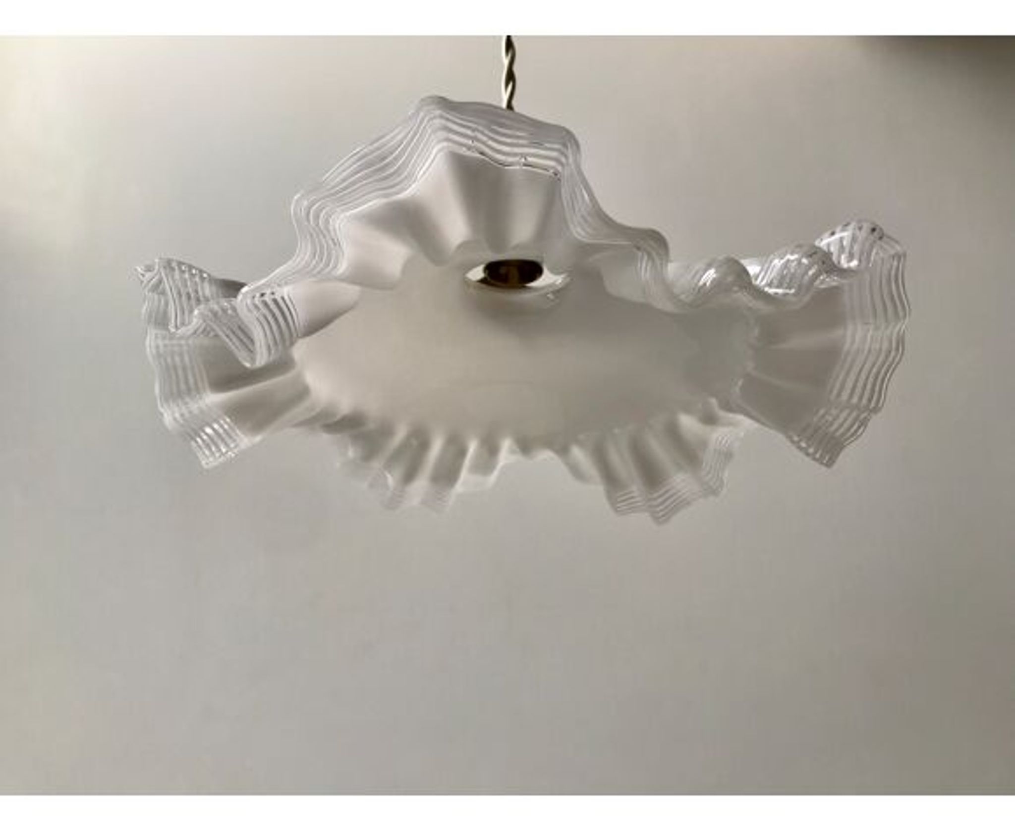 Opaline suspension in pleated glass 40s-50s