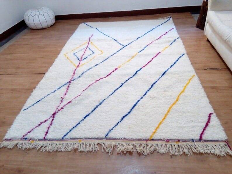 Traditional Beni Ouraine Berber rug, size 150 x 250 cm