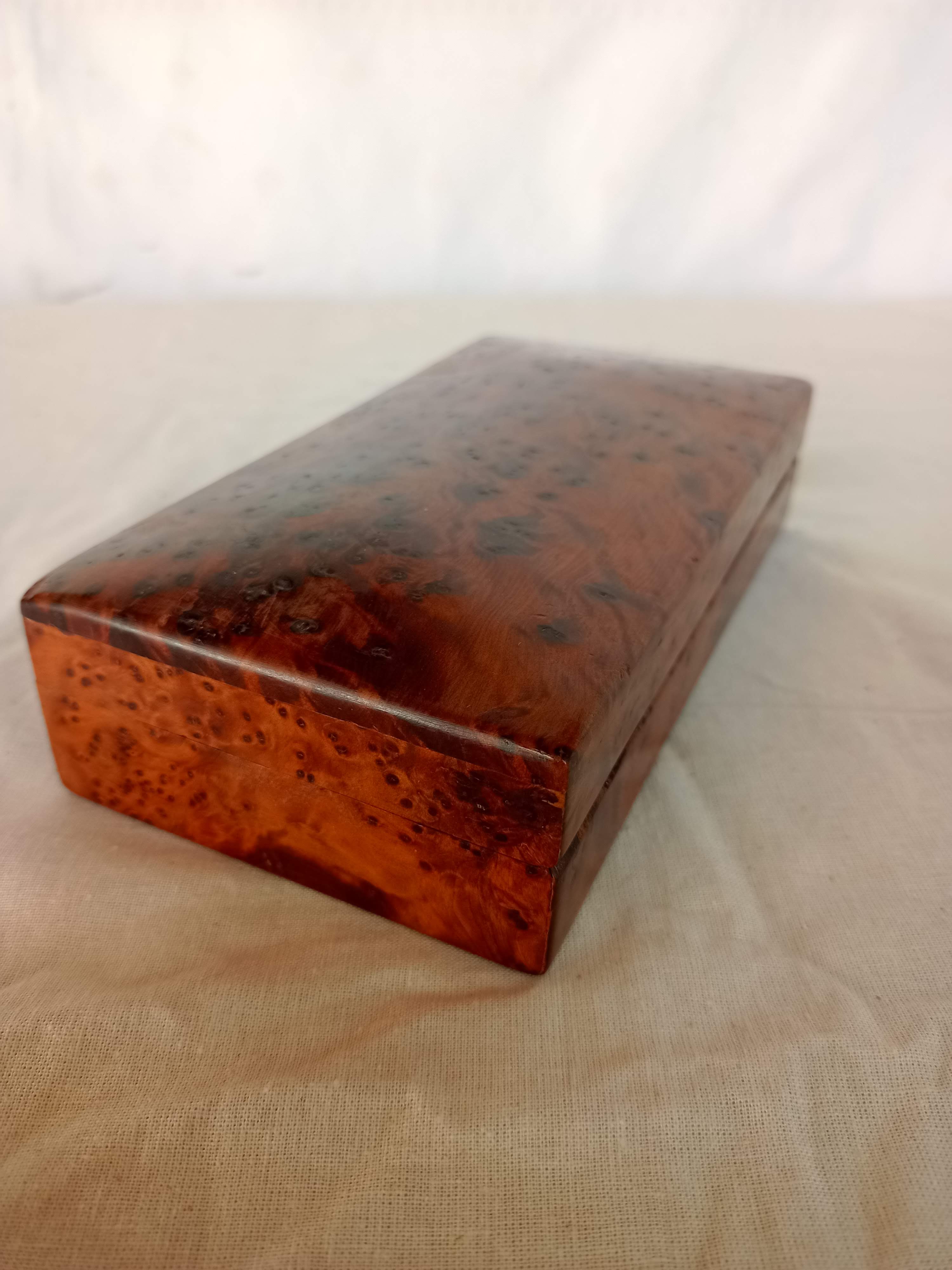Solid cedar magnifying glass box