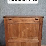 Meuble d’appui Style Renaissance en noyer a fonction dissimulée