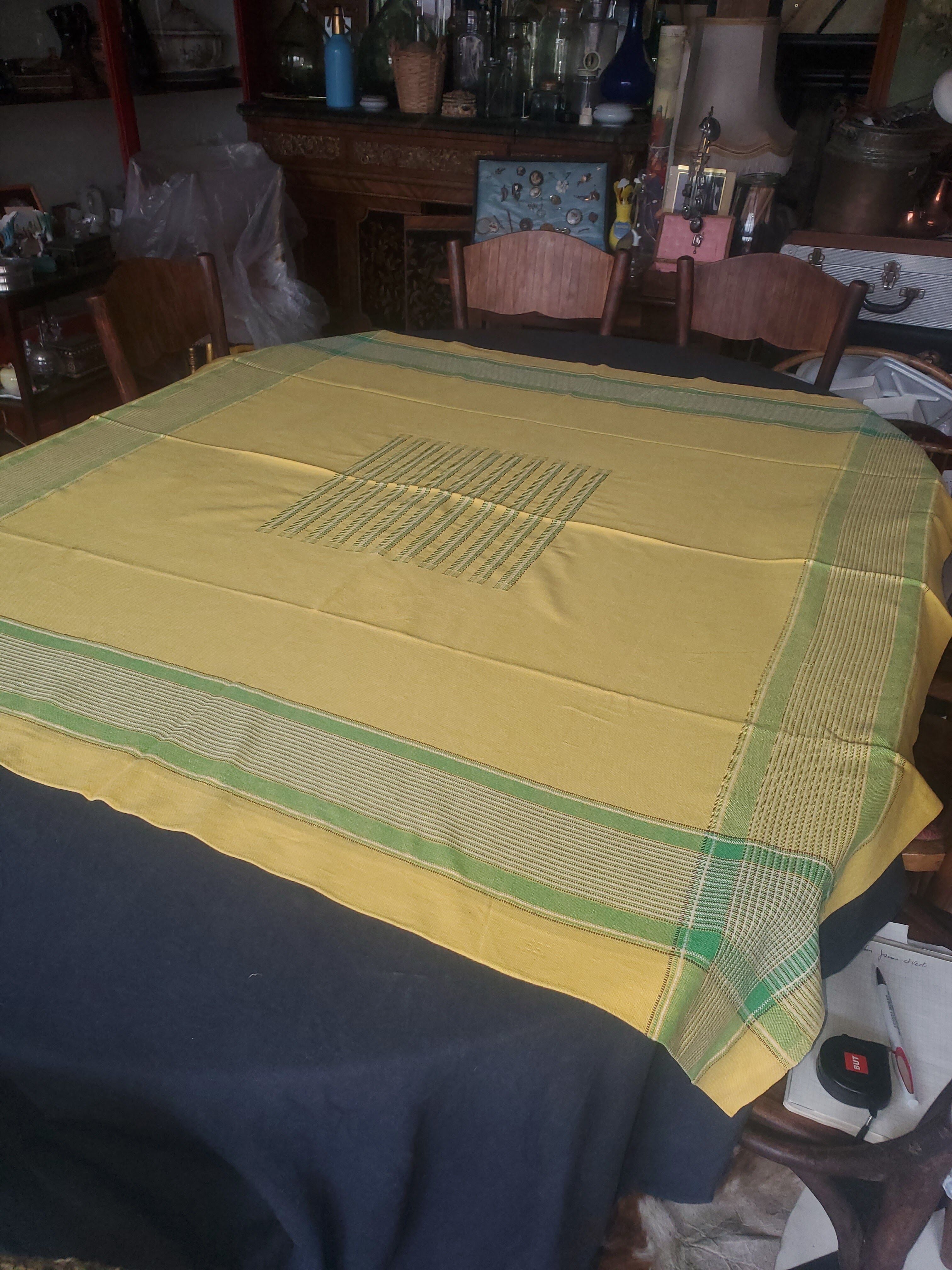 Nappe et ses 10 serviettes