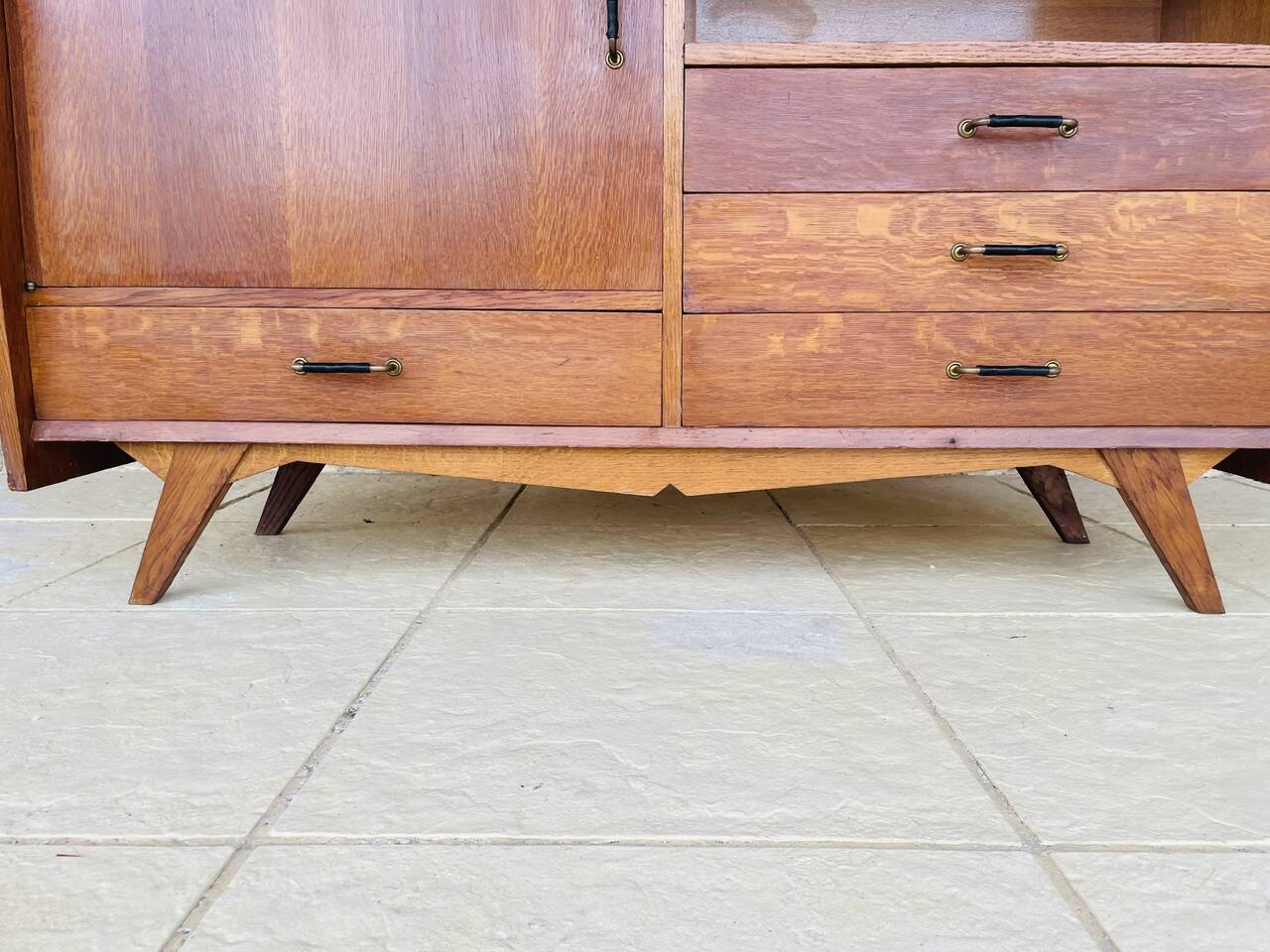 Oak storage unit, splayed legs circa 1950s
