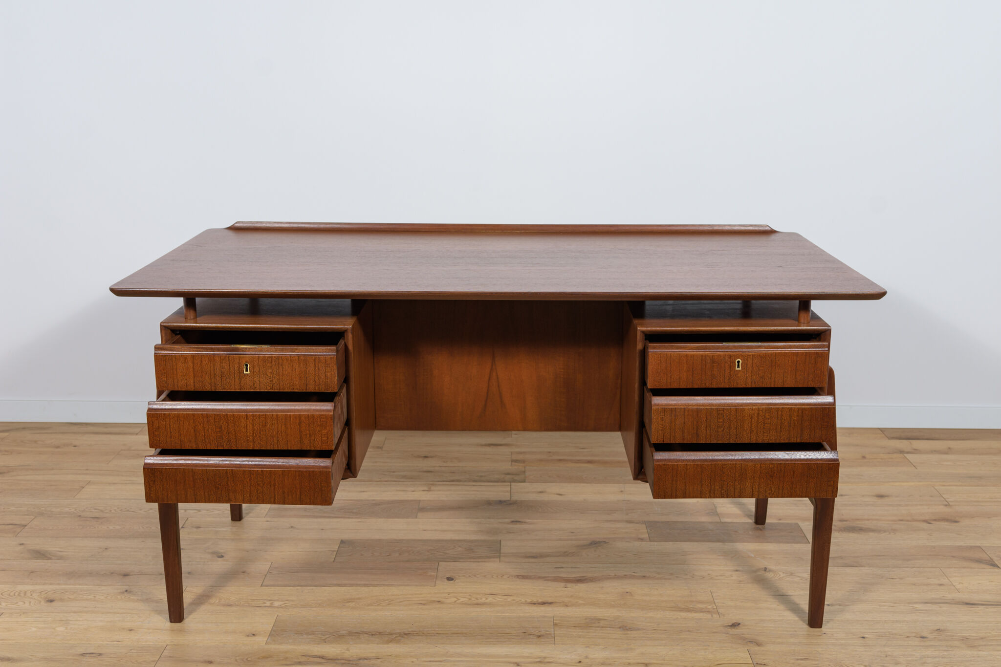 Mid-Century Freestanding Teak Desk, 1960s